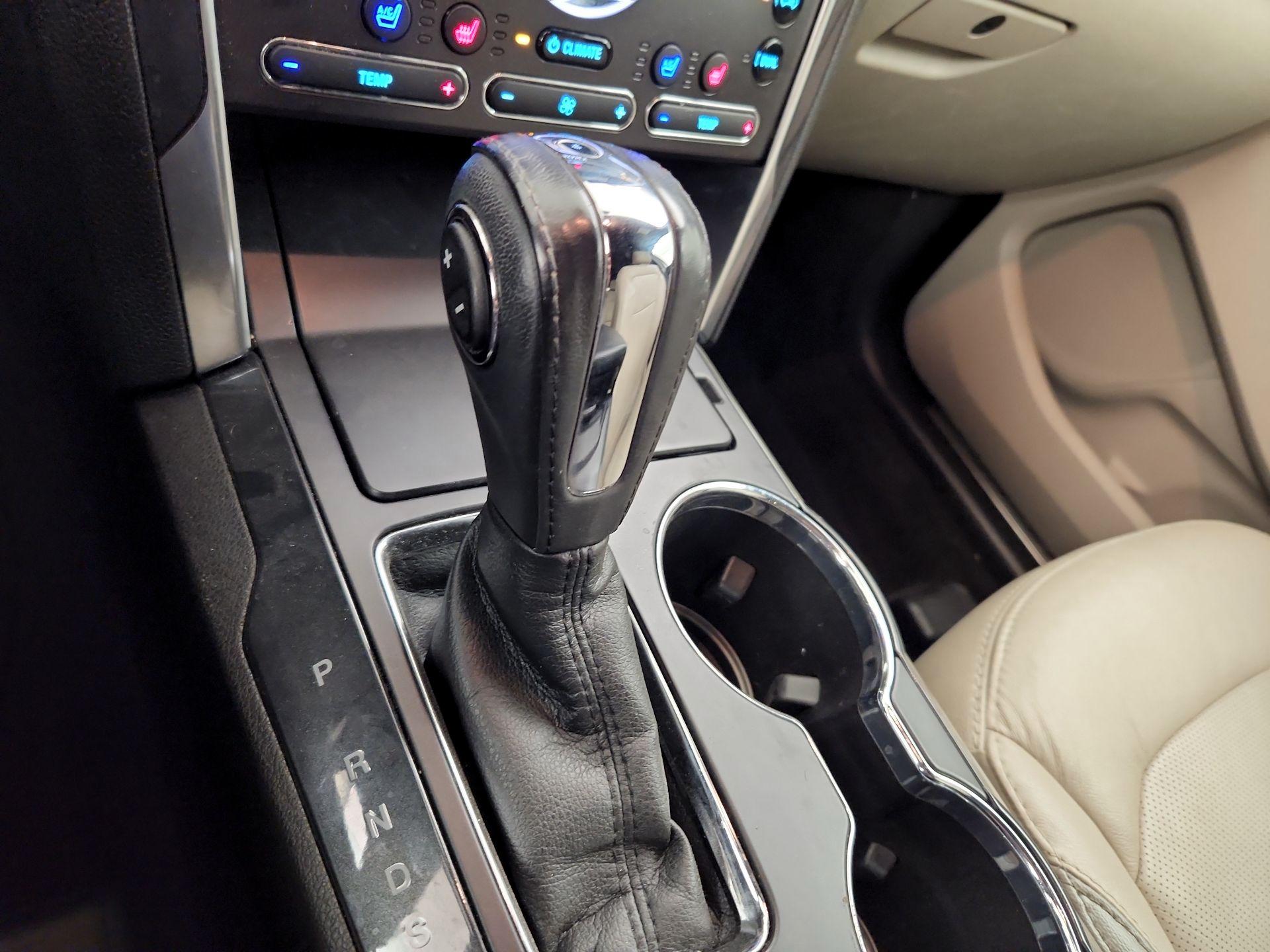 Thumbnail: 2018 Ford Explorer - 18