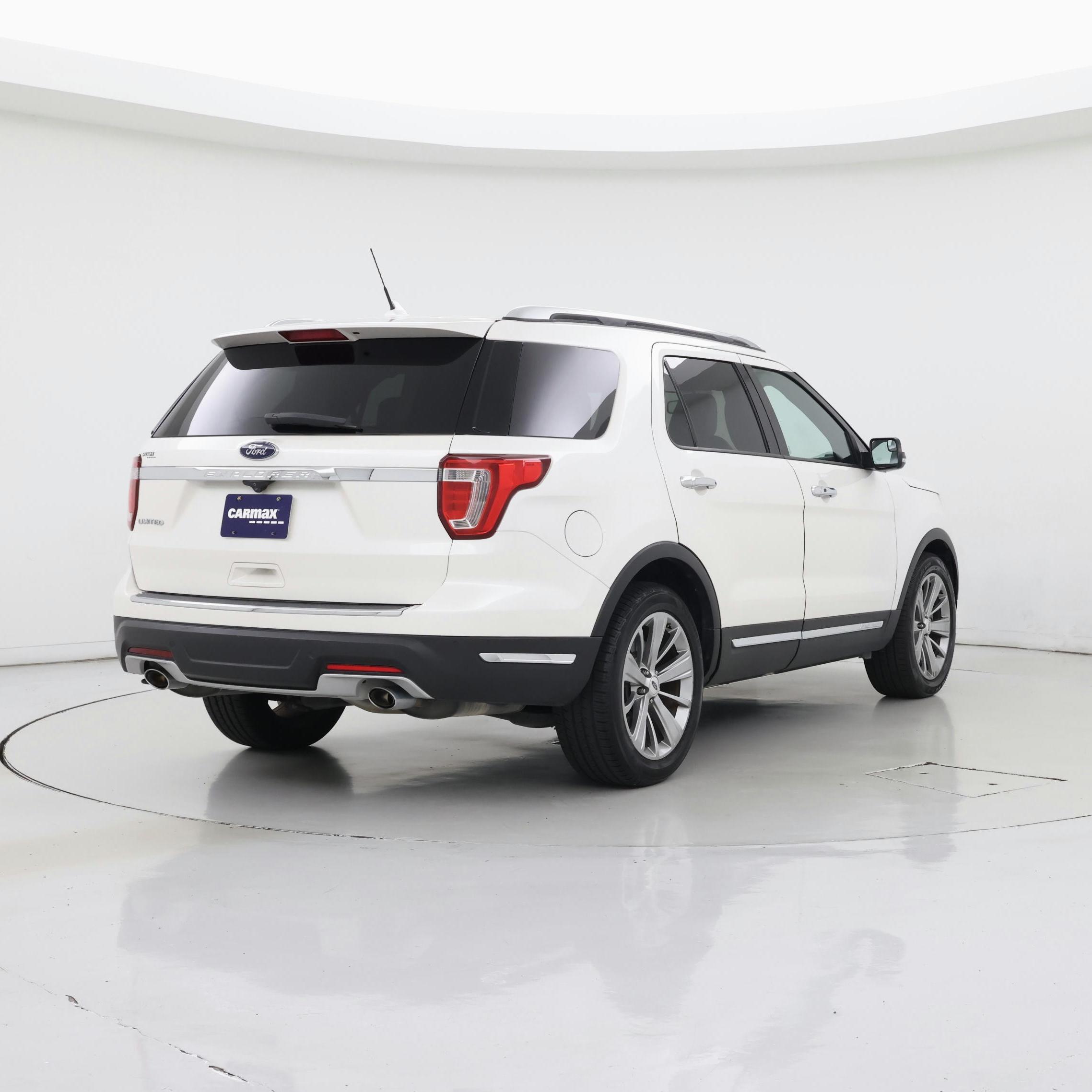 Thumbnail: 2018 Ford Explorer - 8