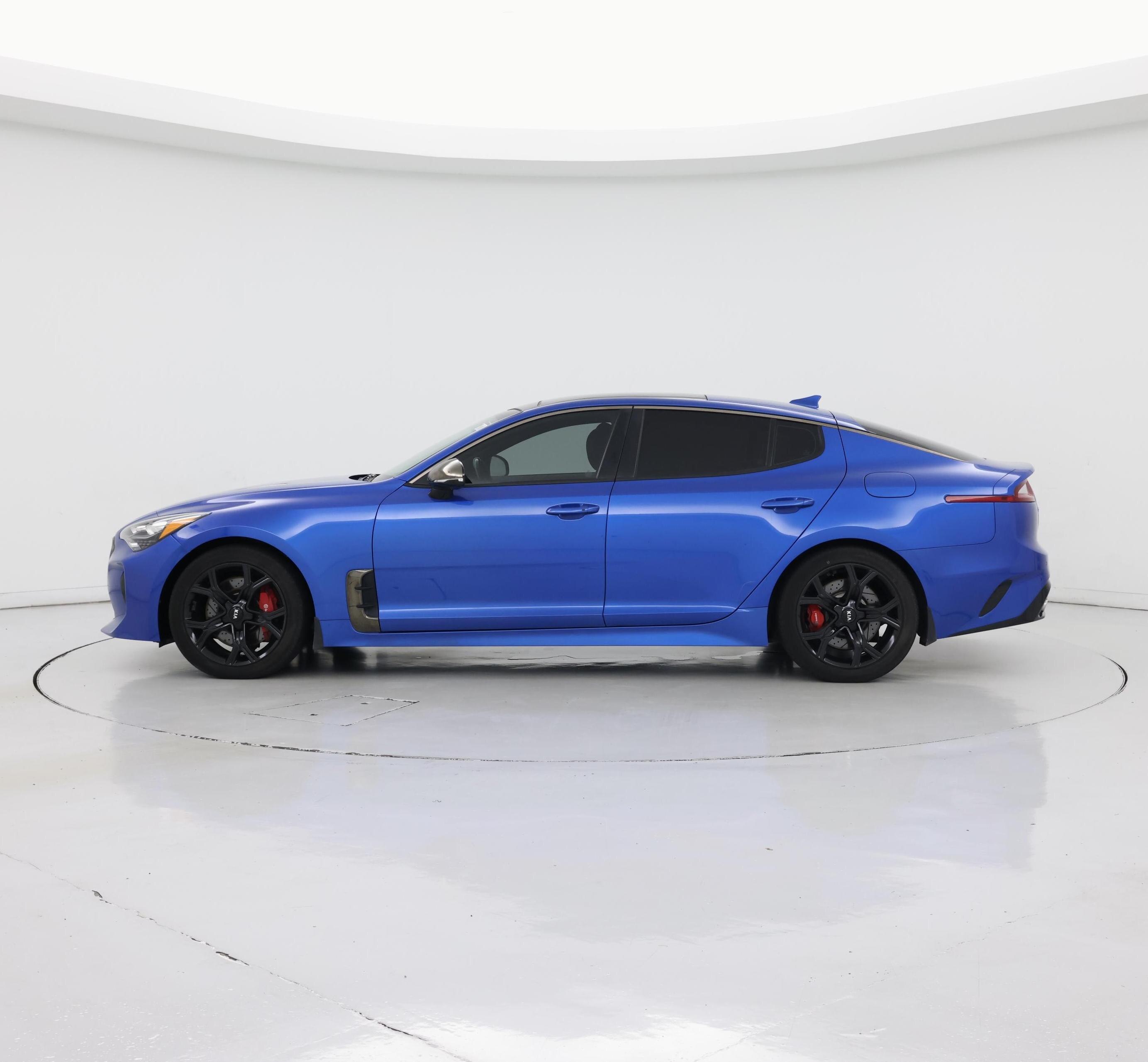 Thumbnail: 2019 Kia Stinger - 3