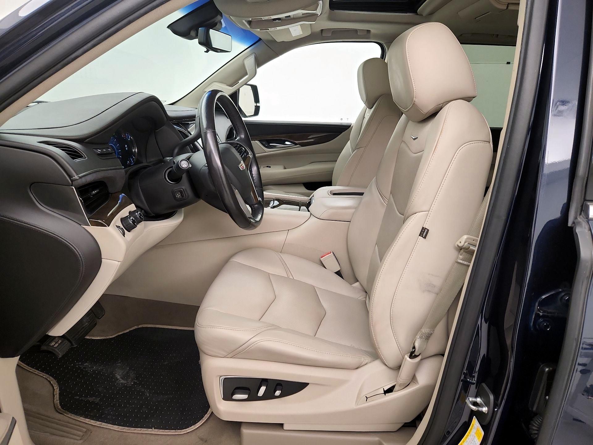 Thumbnail: 2019 Cadillac Escalade - 11