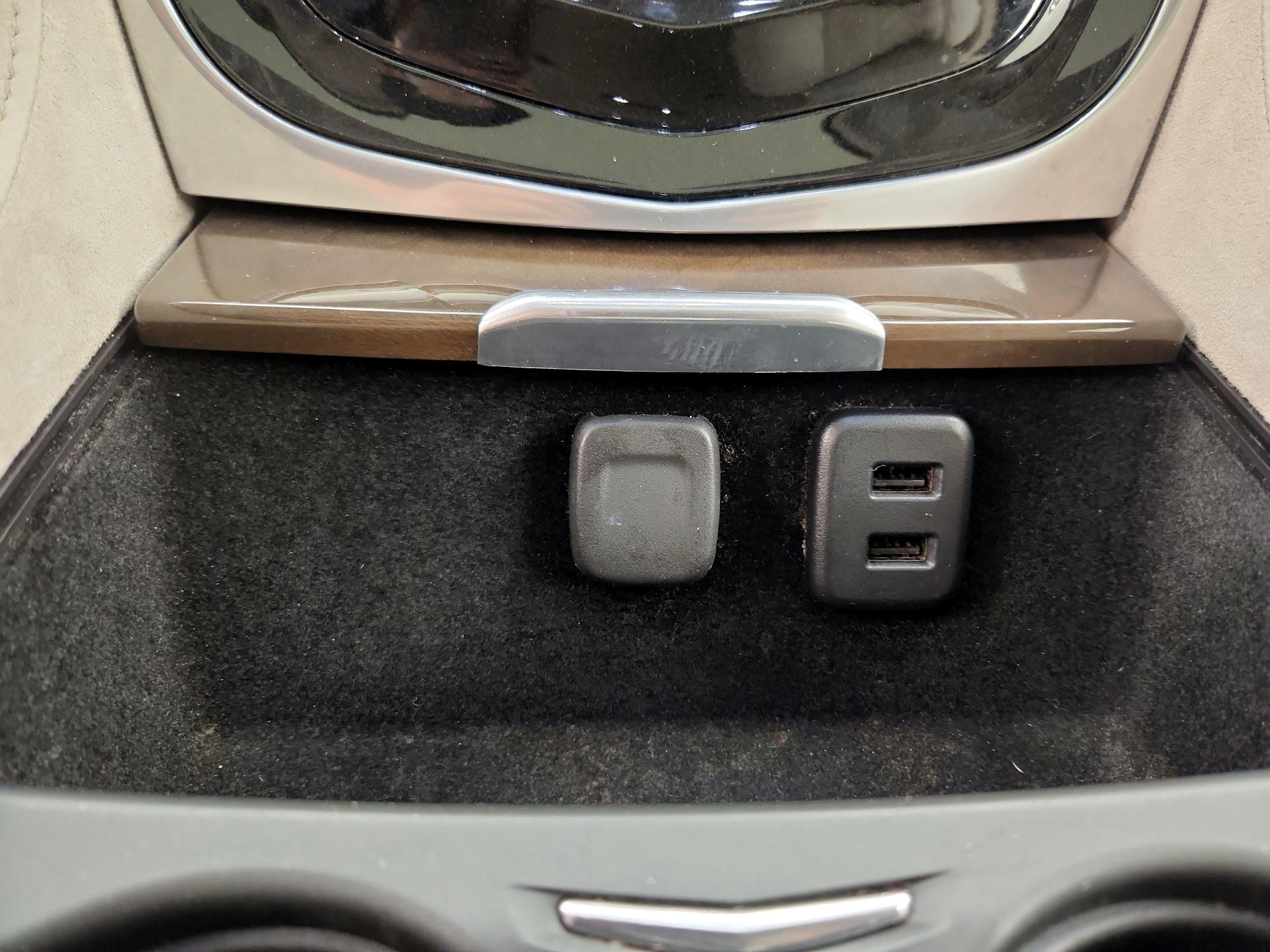 Thumbnail: 2019 Cadillac Escalade - 18