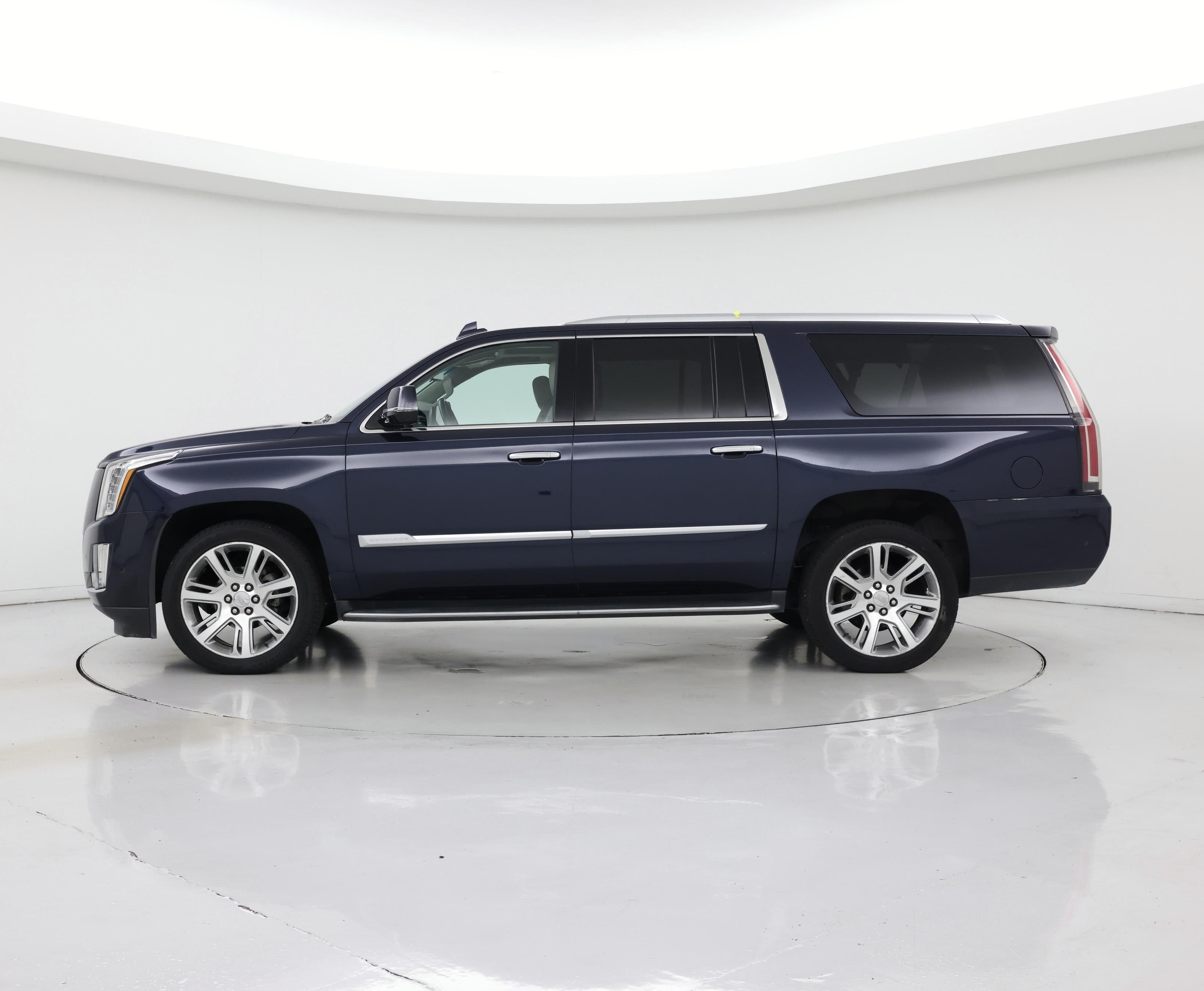 Thumbnail: 2019 Cadillac Escalade - 3