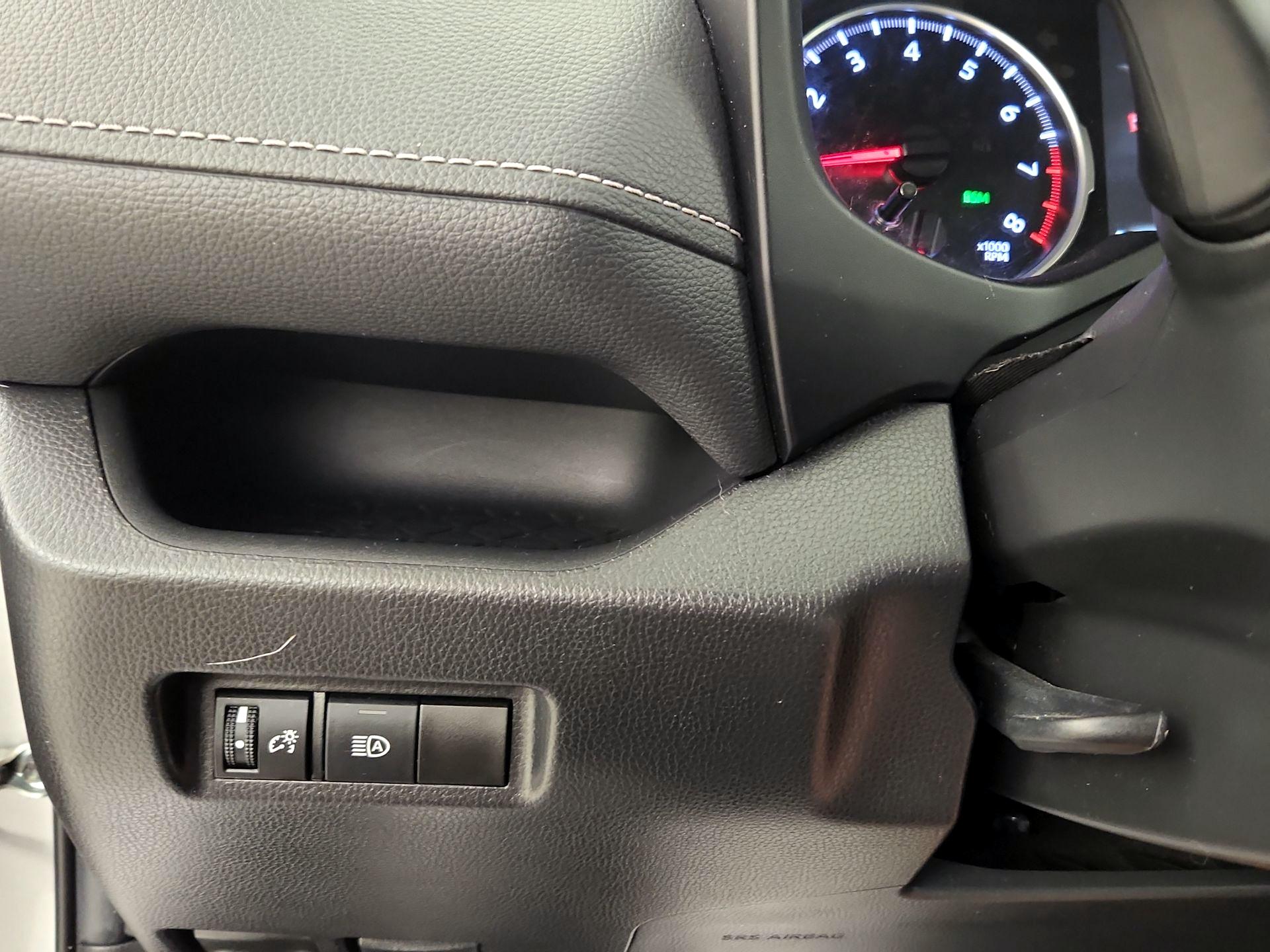 Thumbnail: 2021 Toyota RAV4 - 13