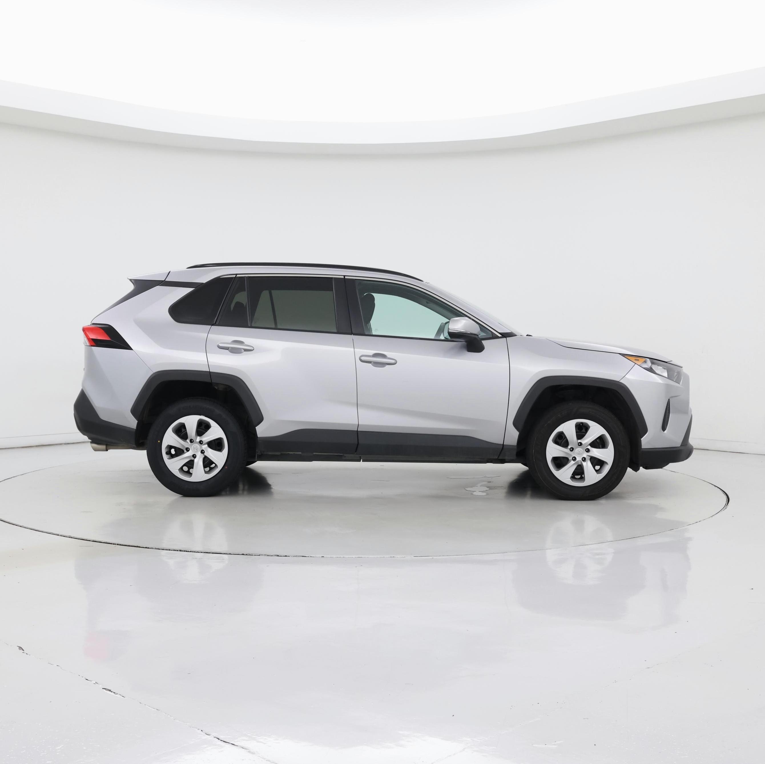 Thumbnail: 2021 Toyota RAV4 - 7