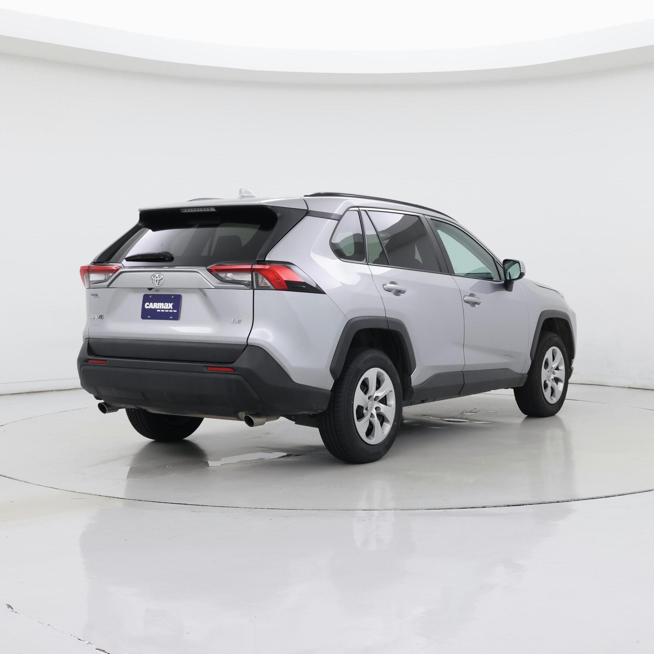 Thumbnail: 2021 Toyota RAV4 - 8
