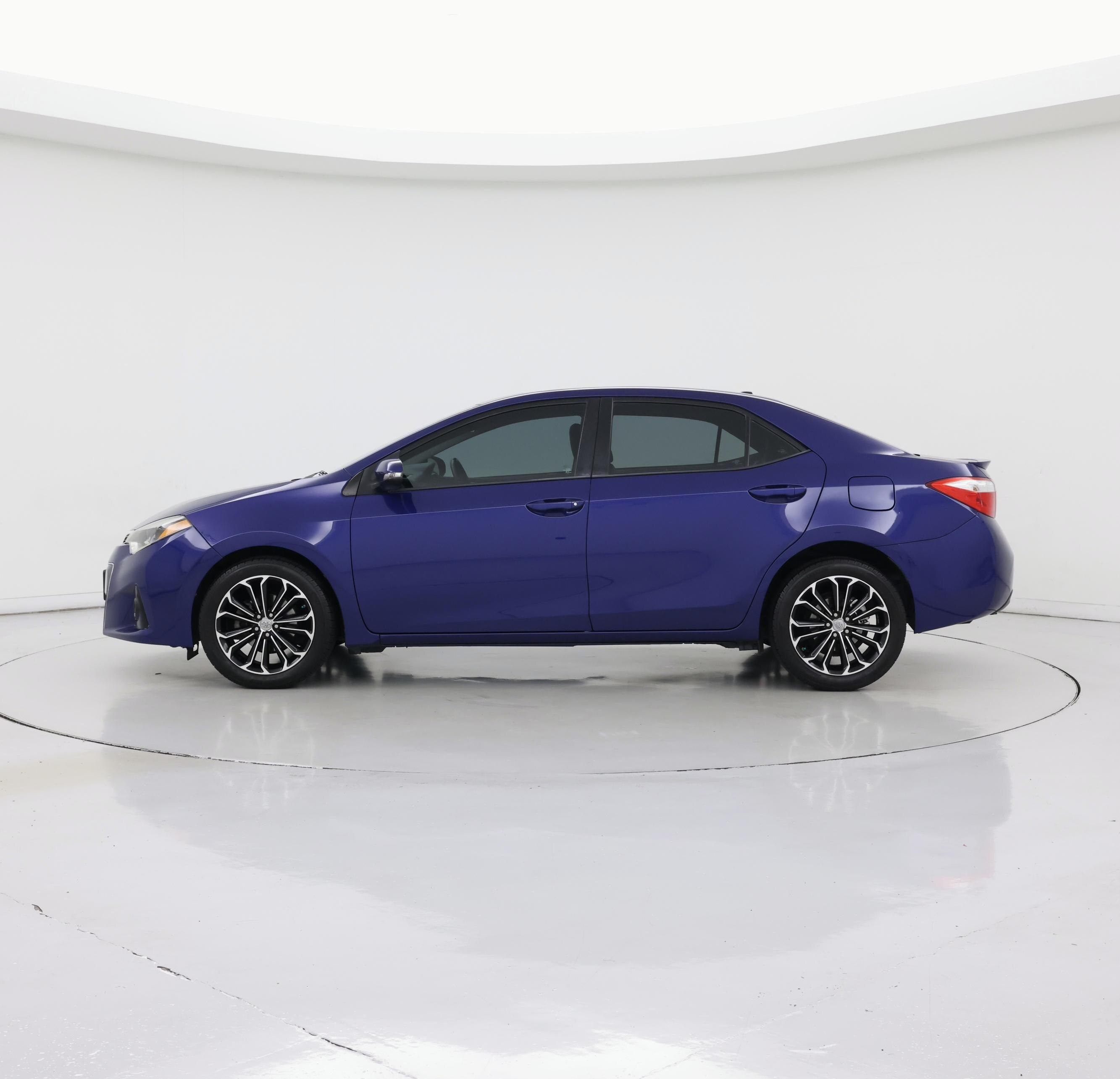 Thumbnail: 2016 Toyota Corolla - 3