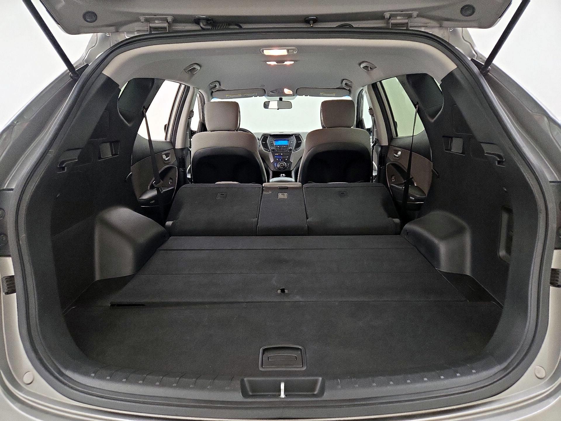 Thumbnail: 2015 Hyundai Santa Fe - 18