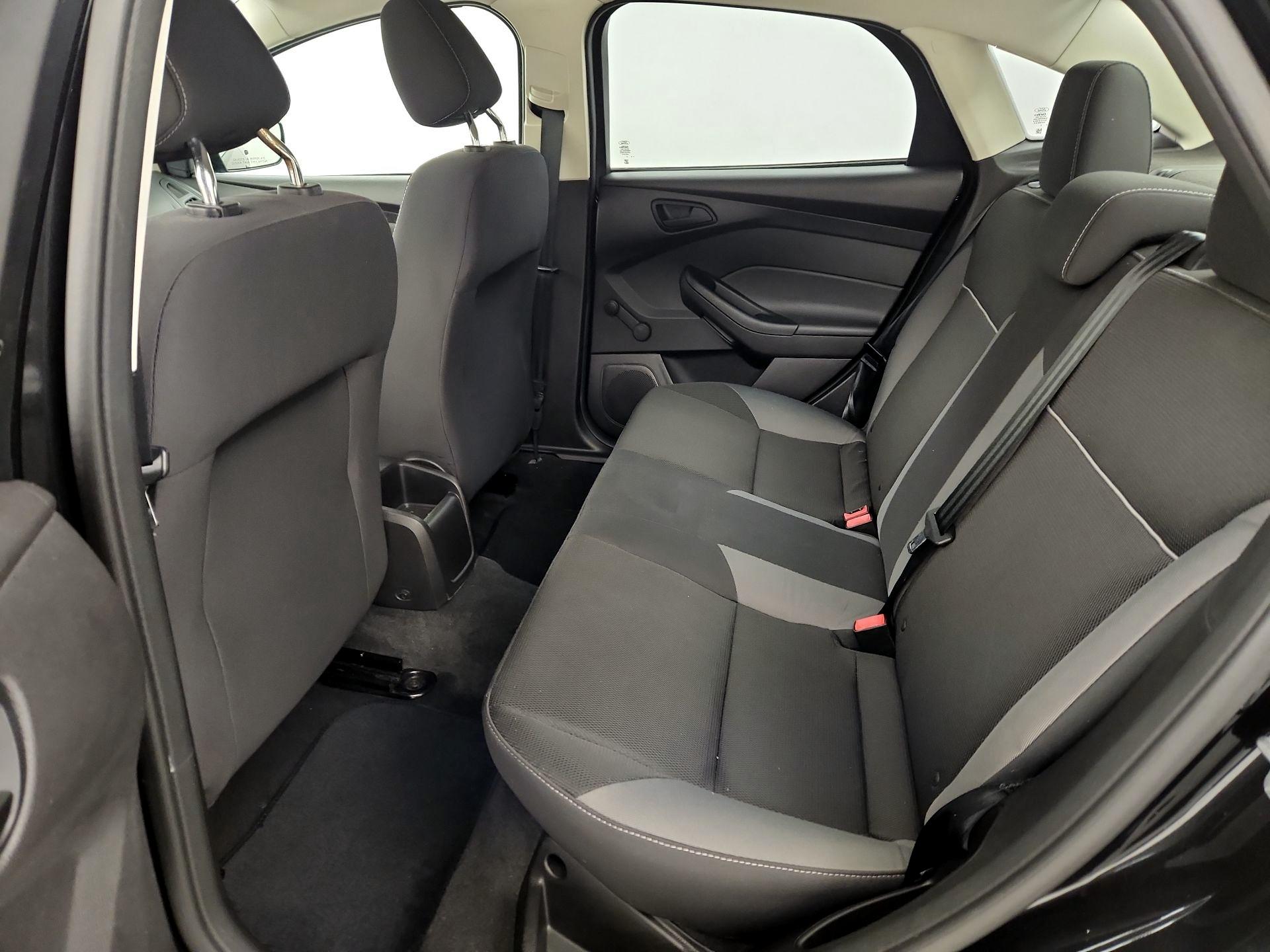 Thumbnail: 2014 Ford Focus - 18