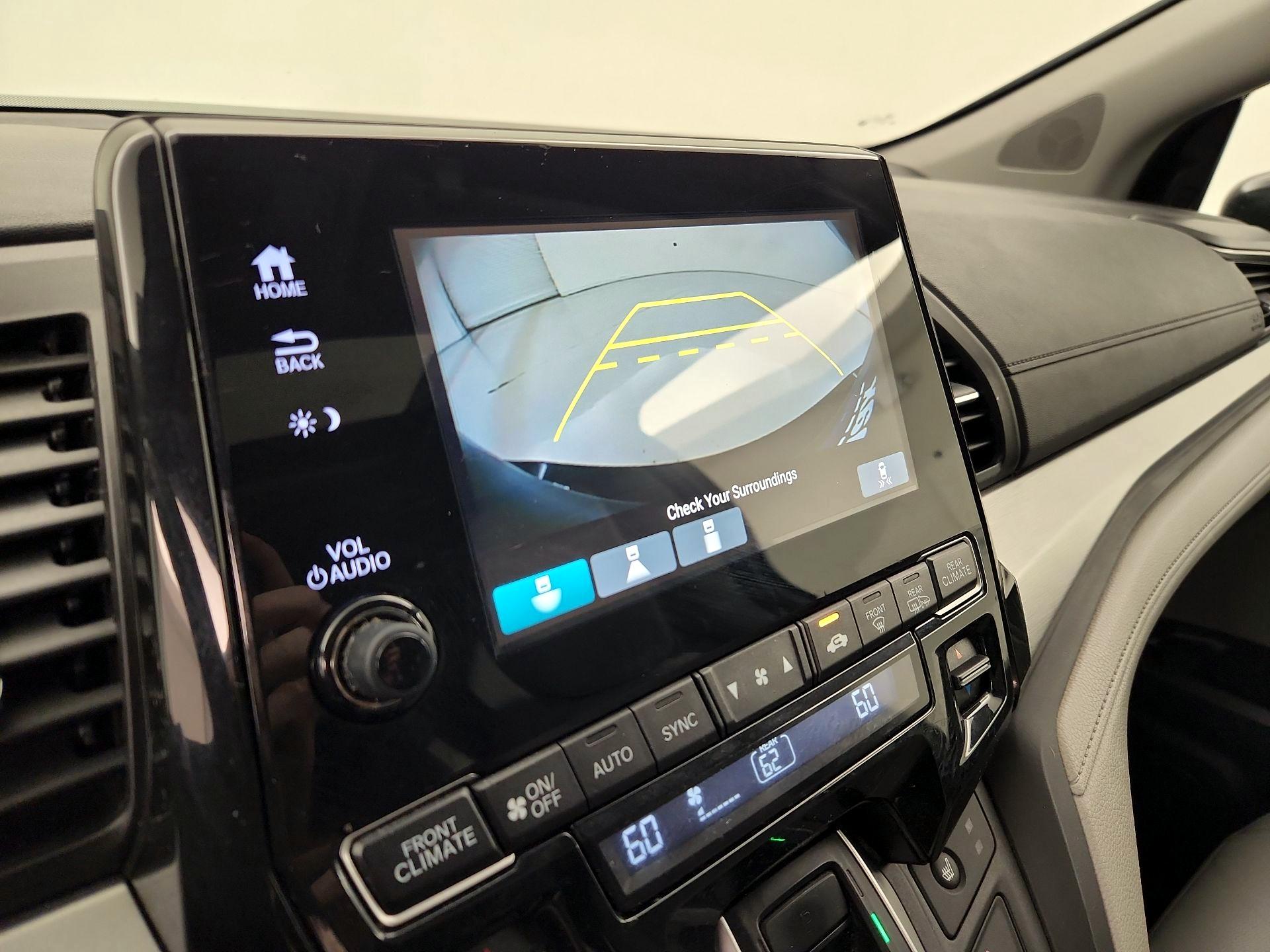 Thumbnail: 2019 Honda Odyssey - 14