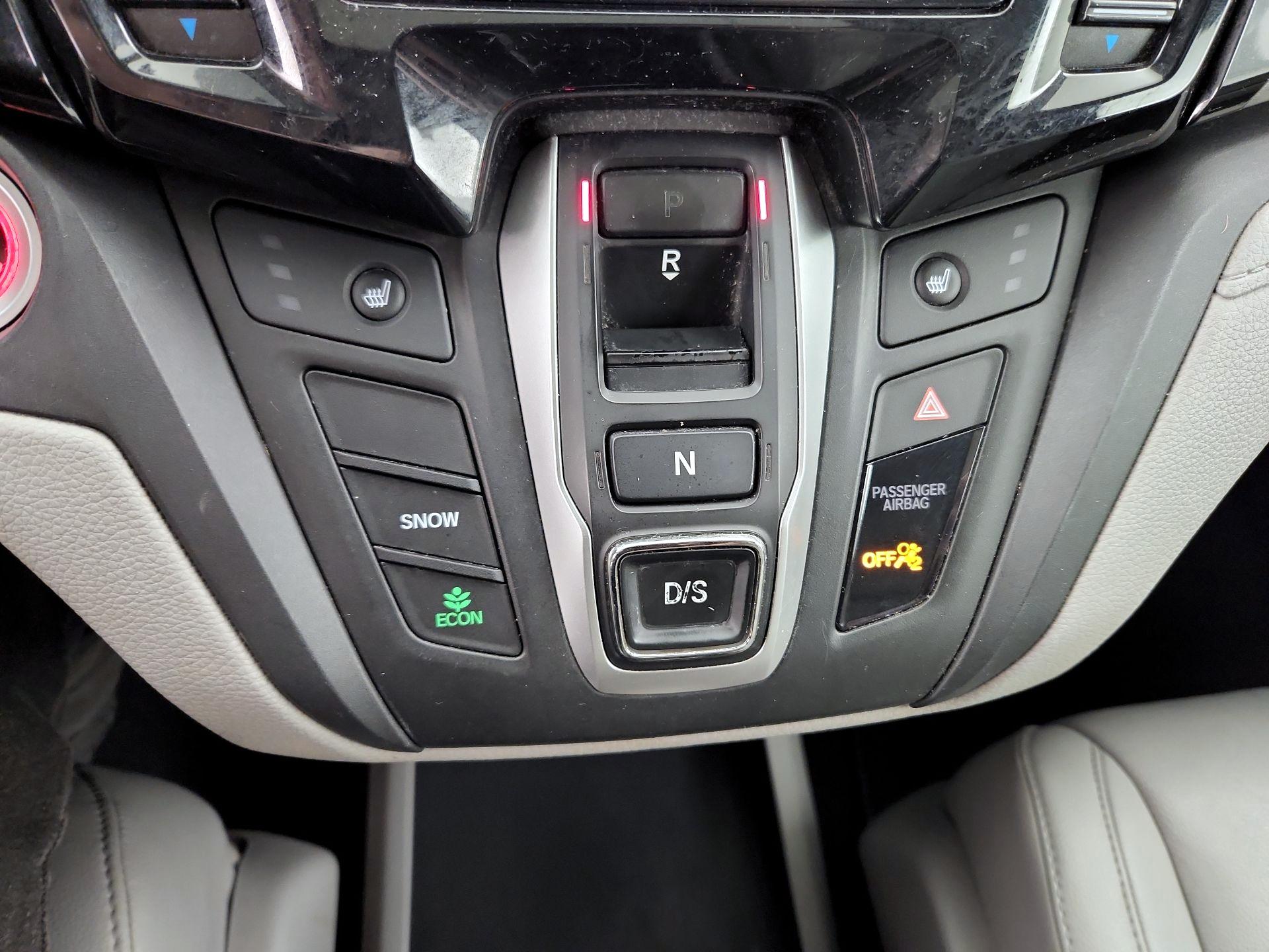 Thumbnail: 2019 Honda Odyssey - 17
