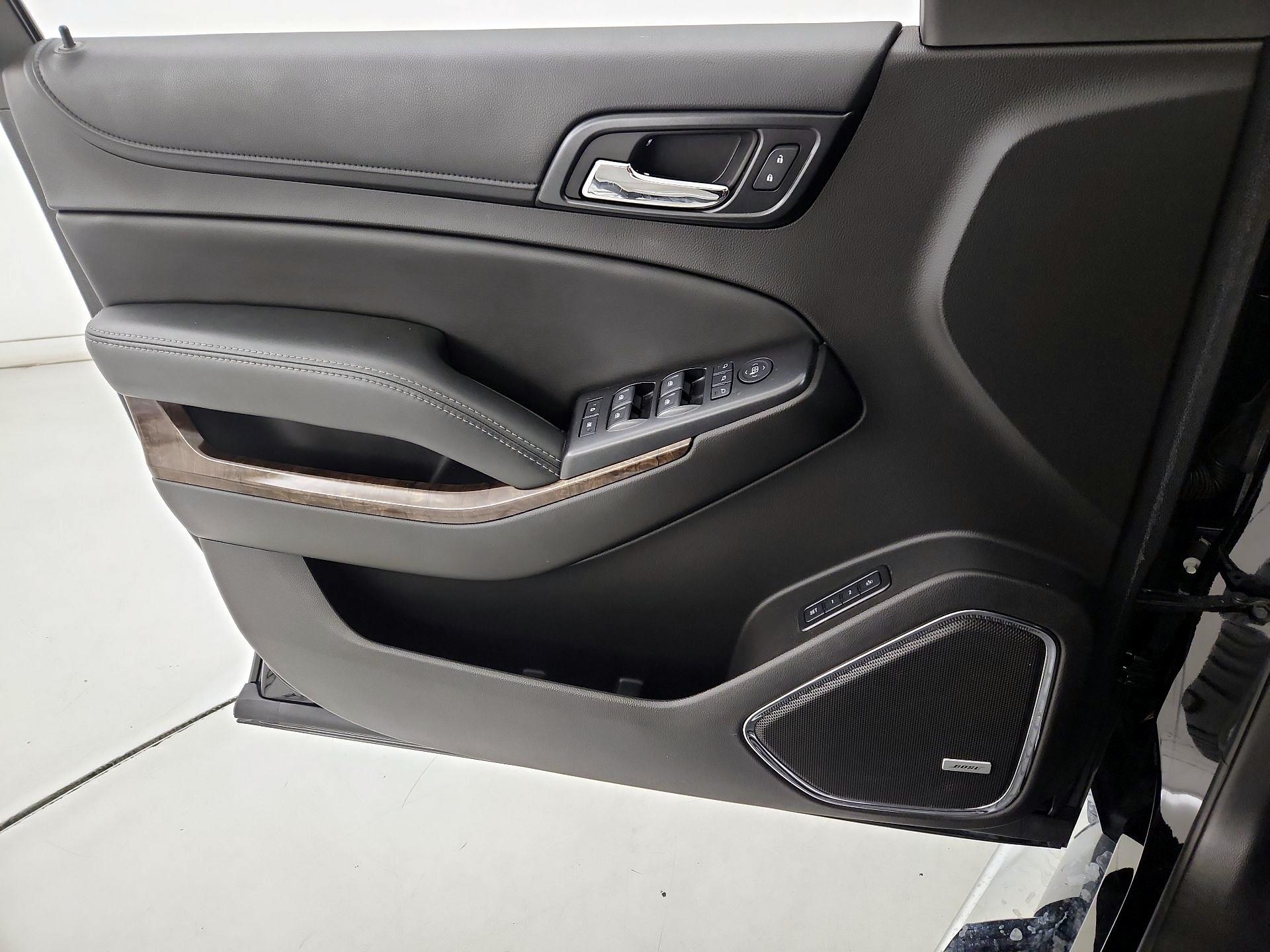 Thumbnail: 2017 Chevrolet Tahoe - 12