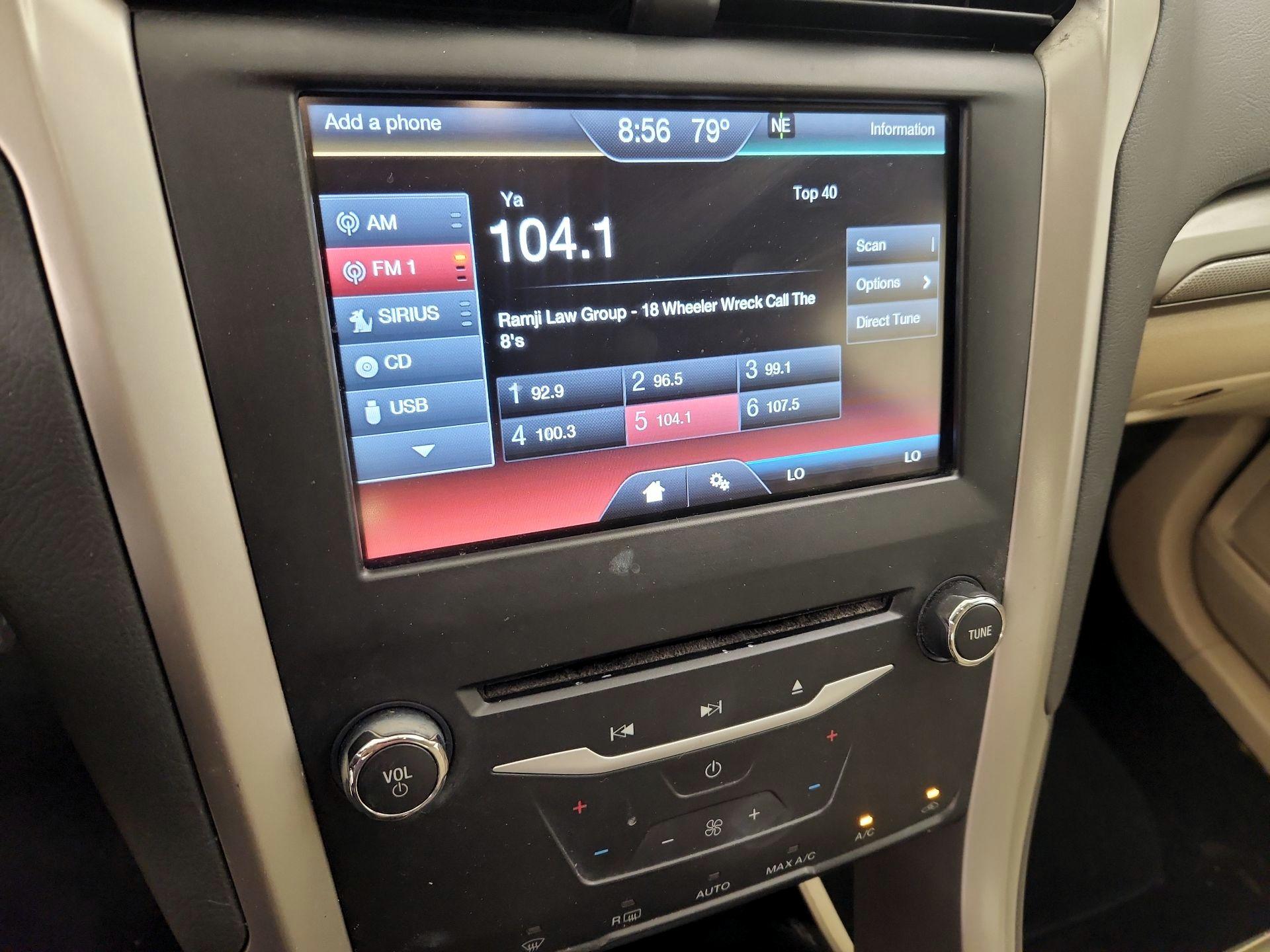 Thumbnail: 2015 Ford Fusion - 15