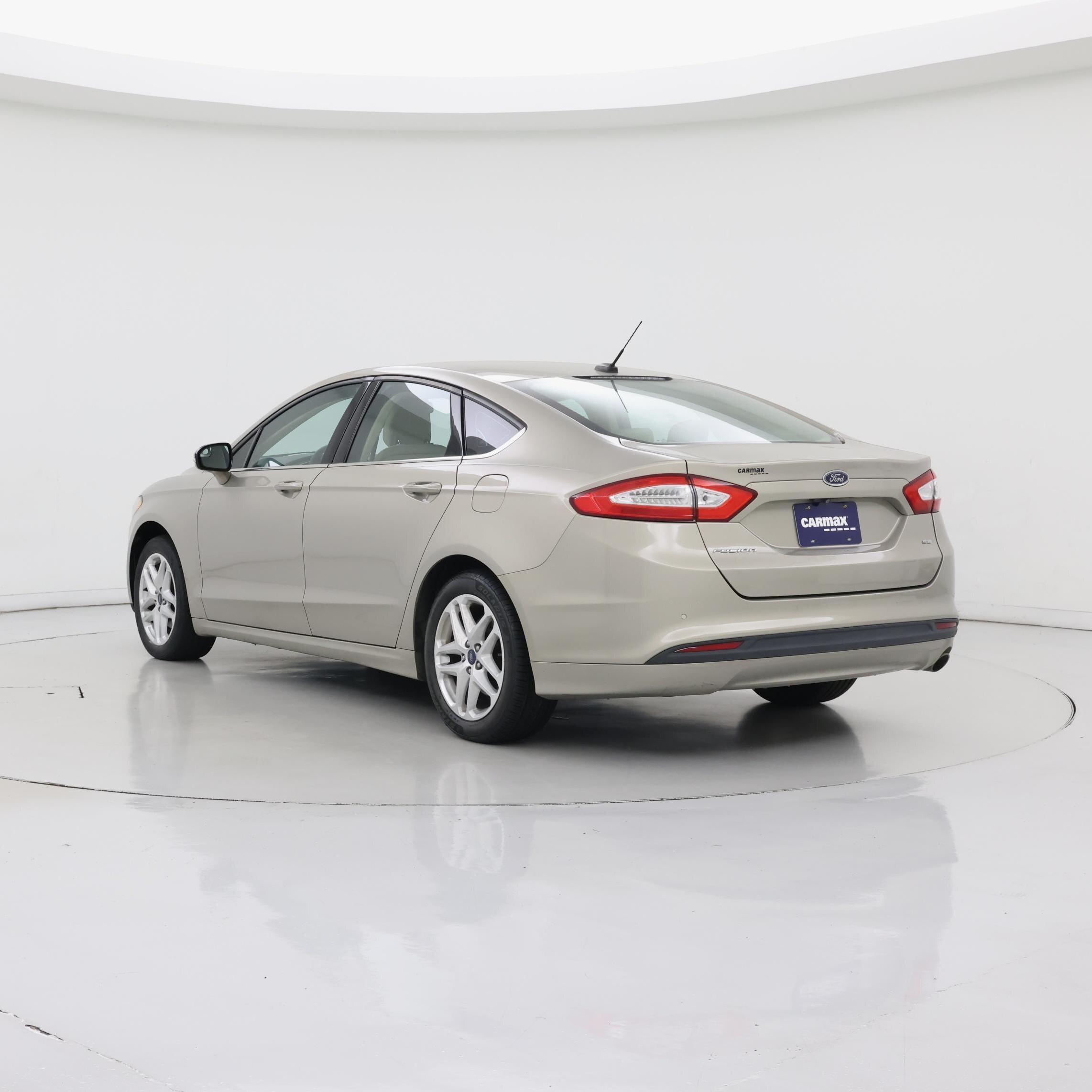 Thumbnail: 2015 Ford Fusion - 2