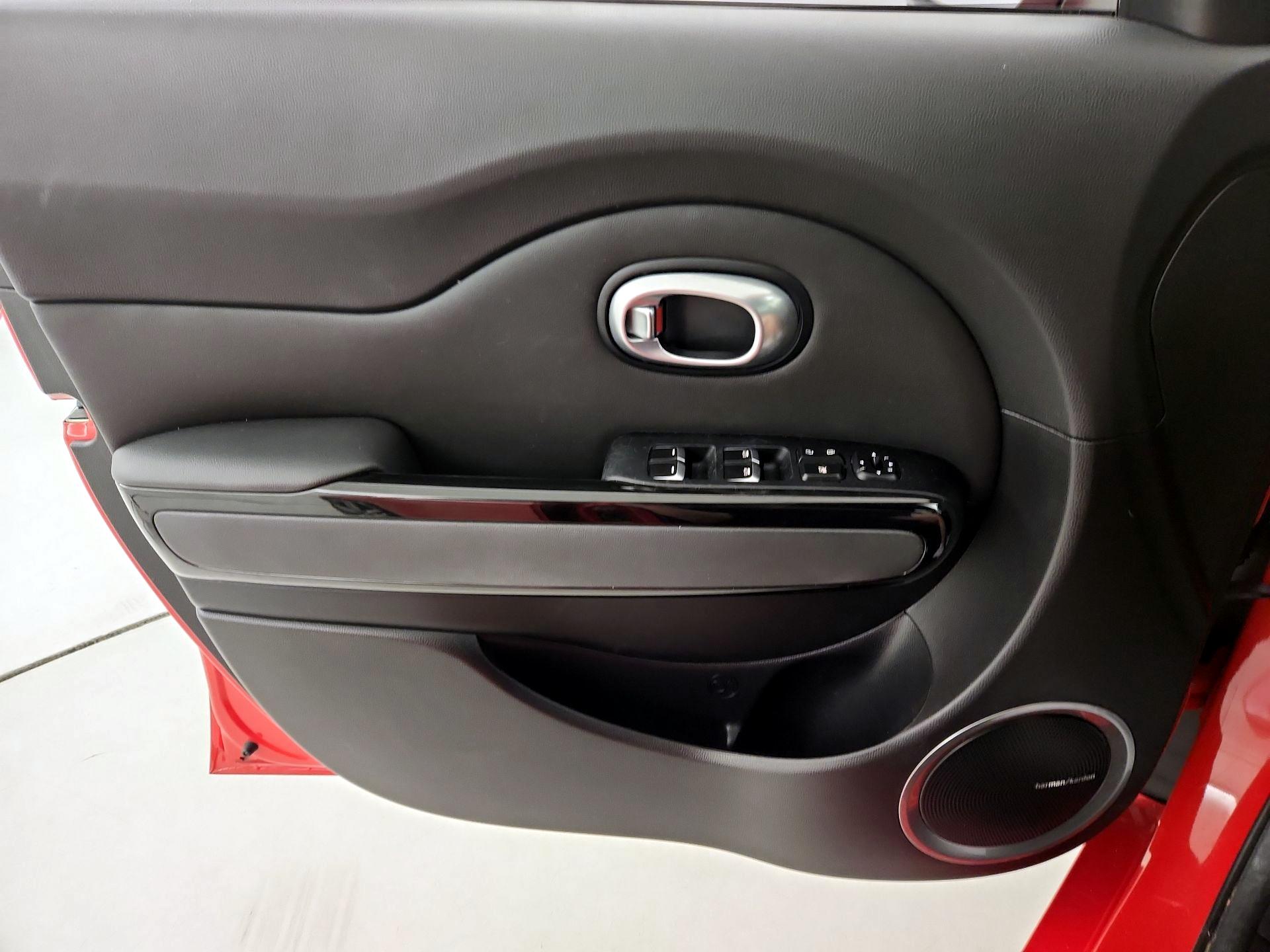 Thumbnail: 2019 Kia Soul - 12