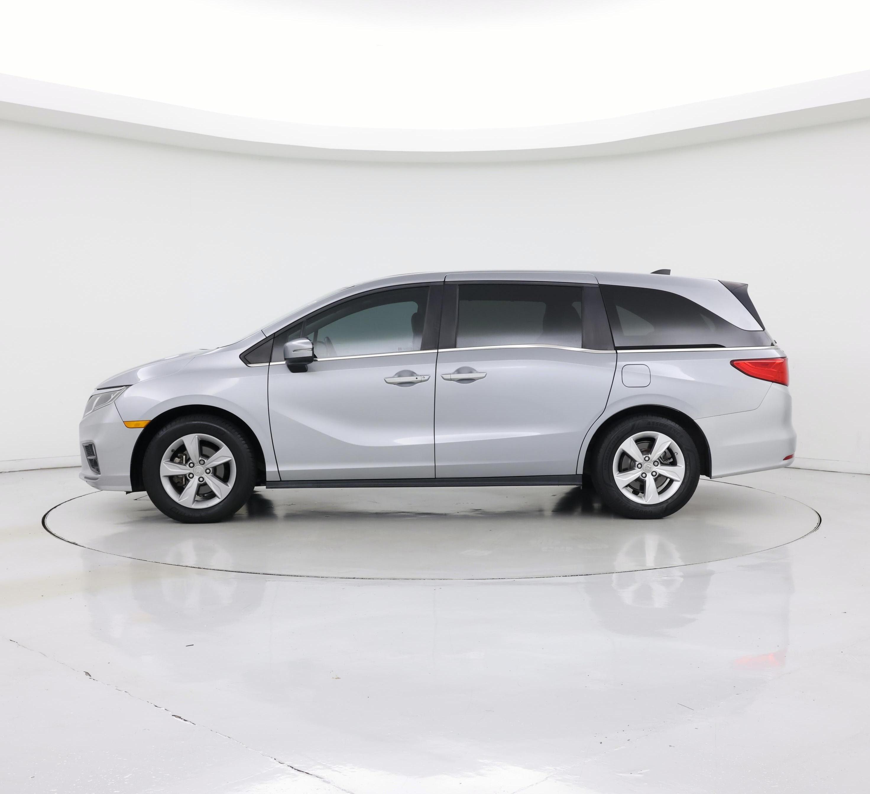 Thumbnail: 2018 Honda Odyssey - 3
