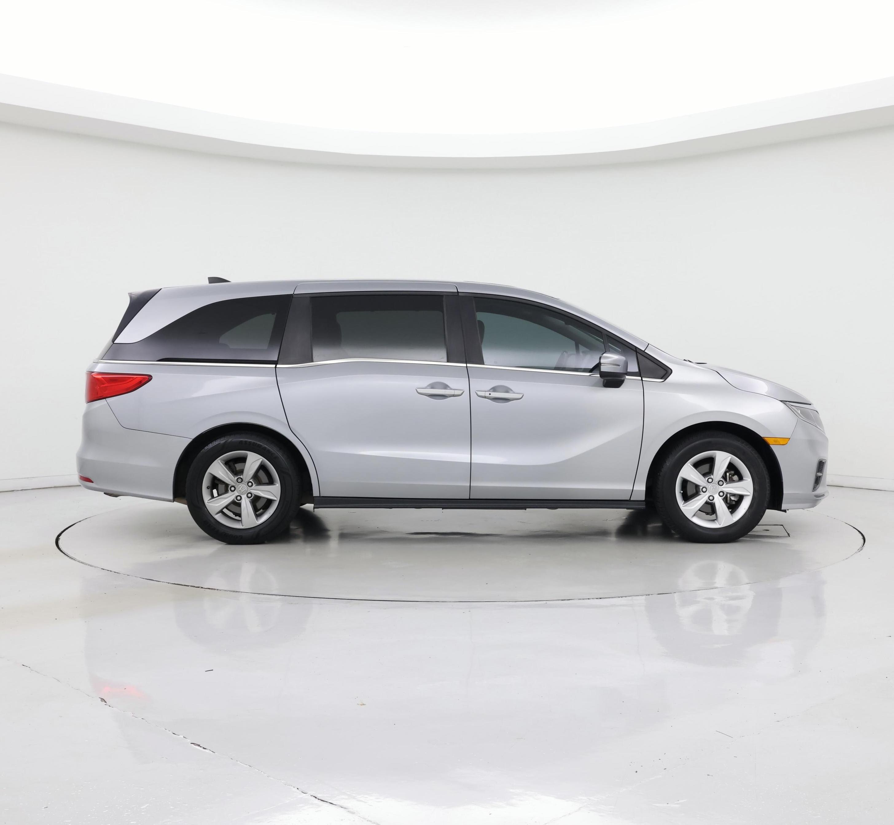 Thumbnail: 2018 Honda Odyssey - 7
