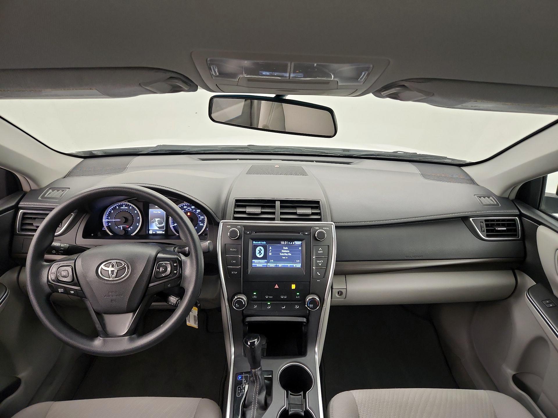 Thumbnail: 2017 Toyota Camry - 9