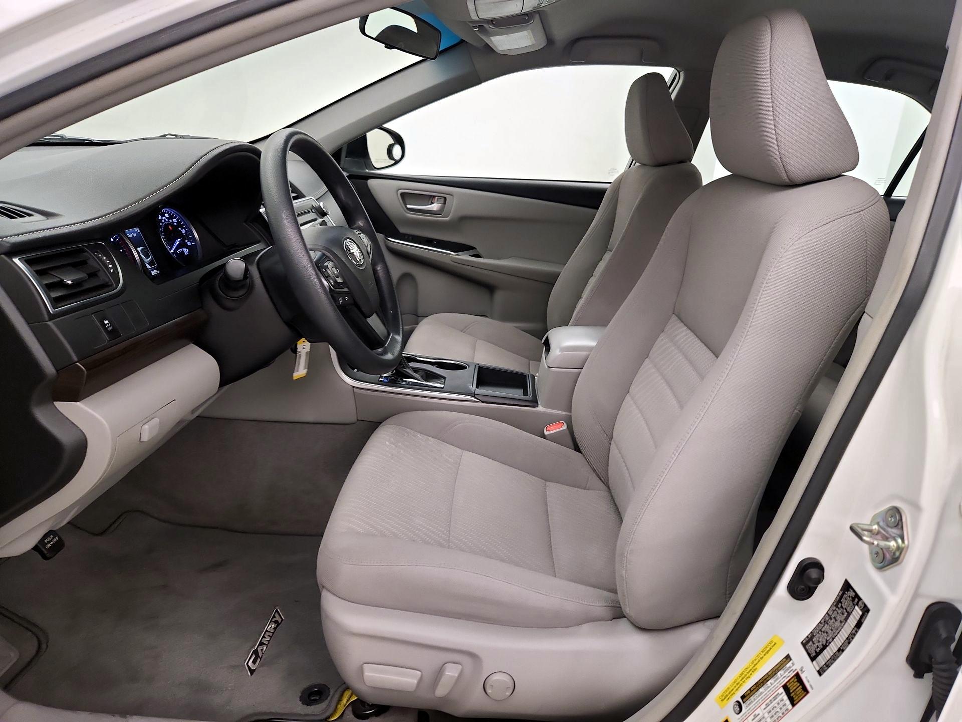 Thumbnail: 2017 Toyota Camry - 11