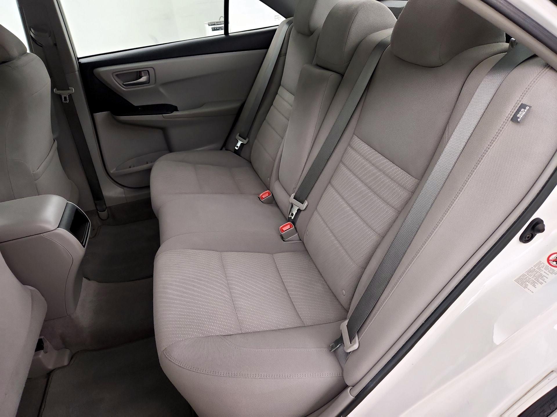 Thumbnail: 2017 Toyota Camry - 19