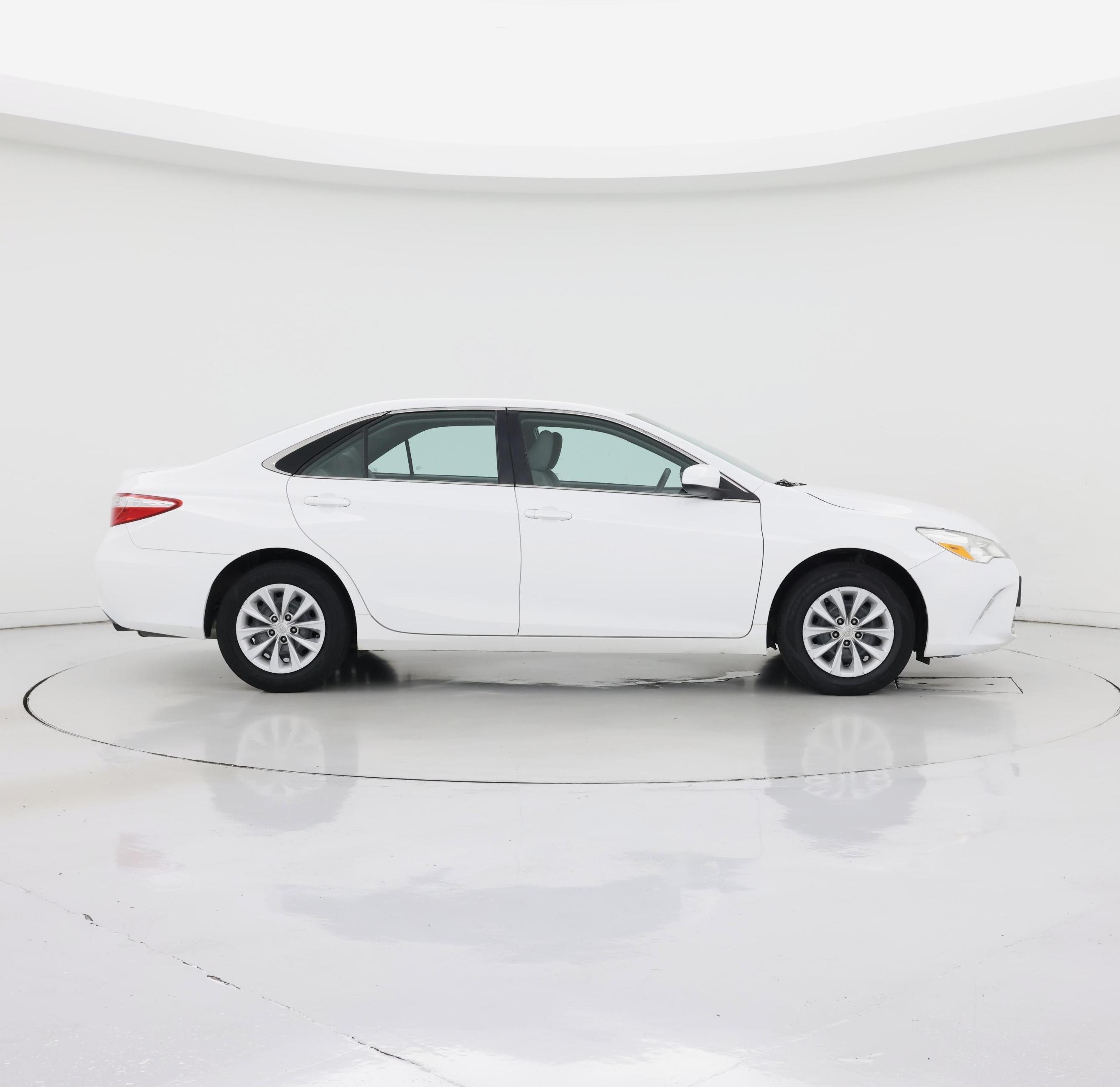 Thumbnail: 2017 Toyota Camry - 7