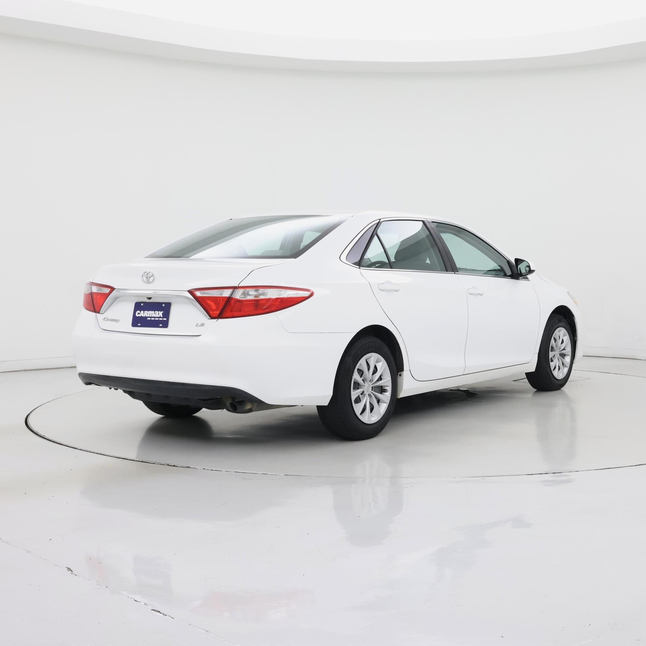 Thumbnail: 2017 Toyota Camry - 8