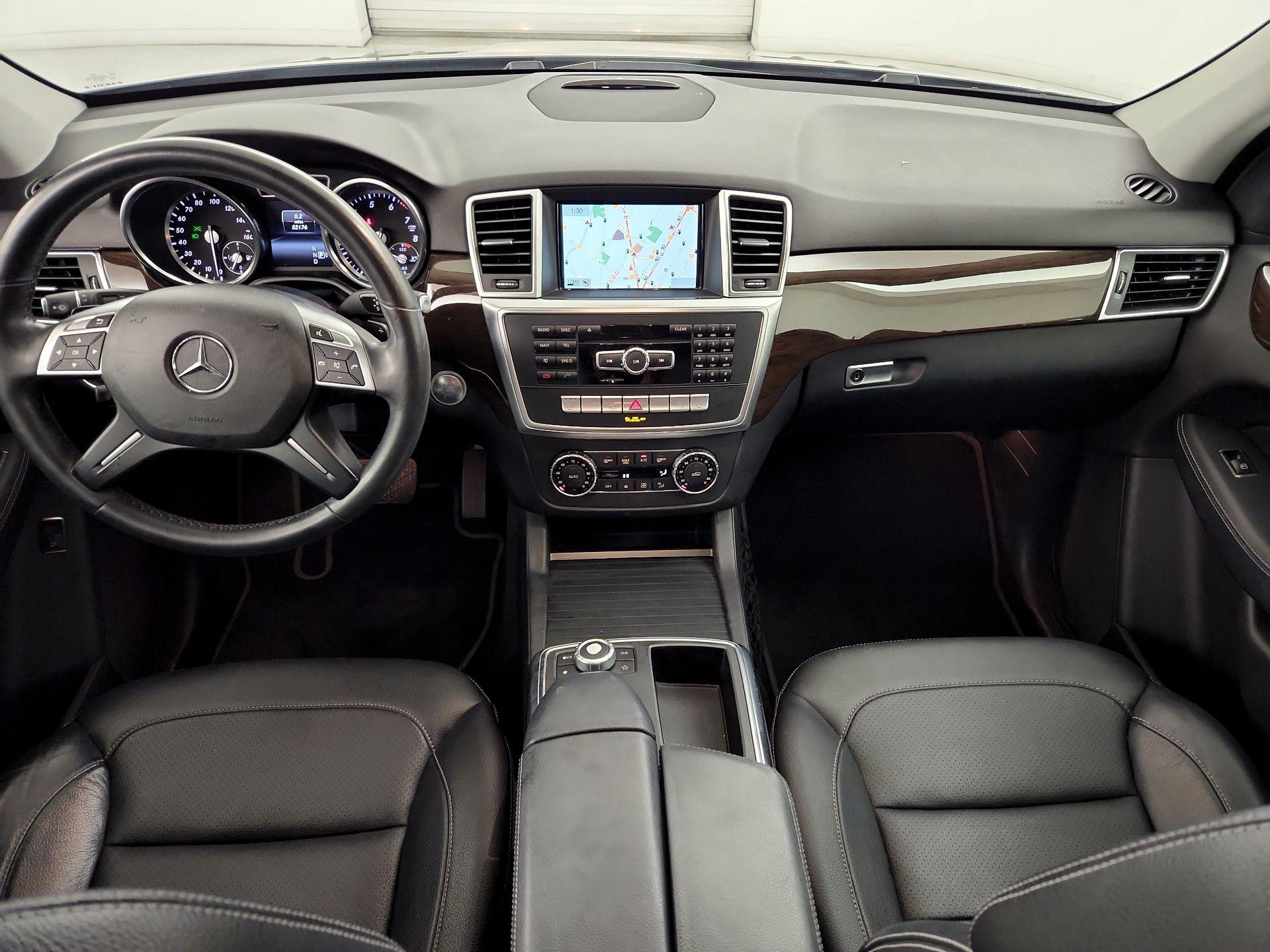 Thumbnail: 2015 Mercedes-Benz M-Class - 9