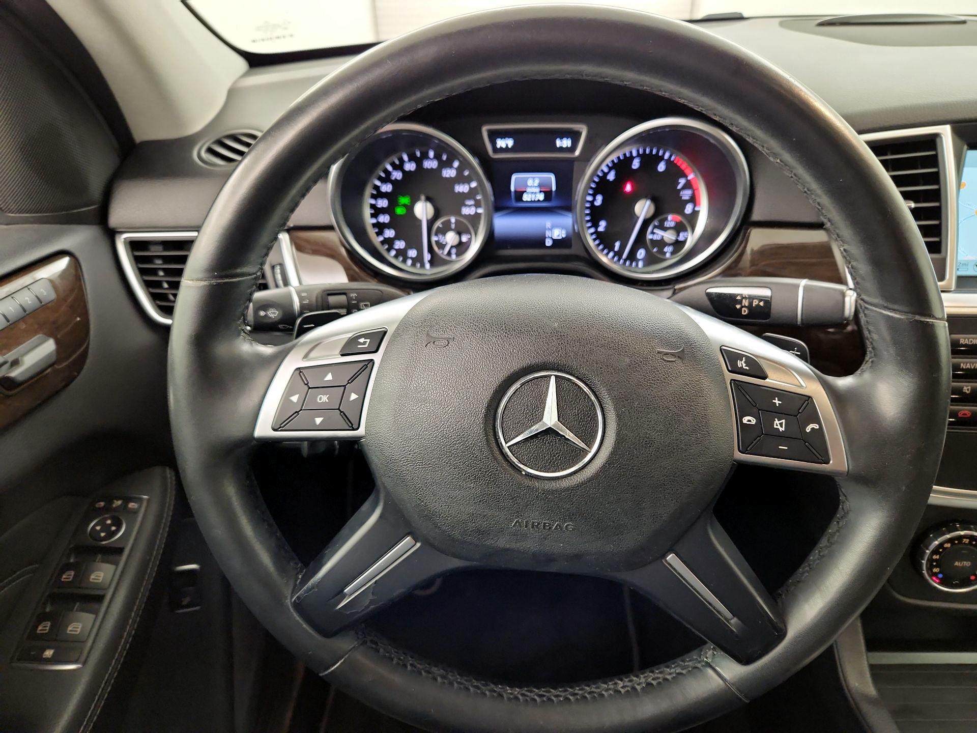 Thumbnail: 2015 Mercedes-Benz M-Class - 10