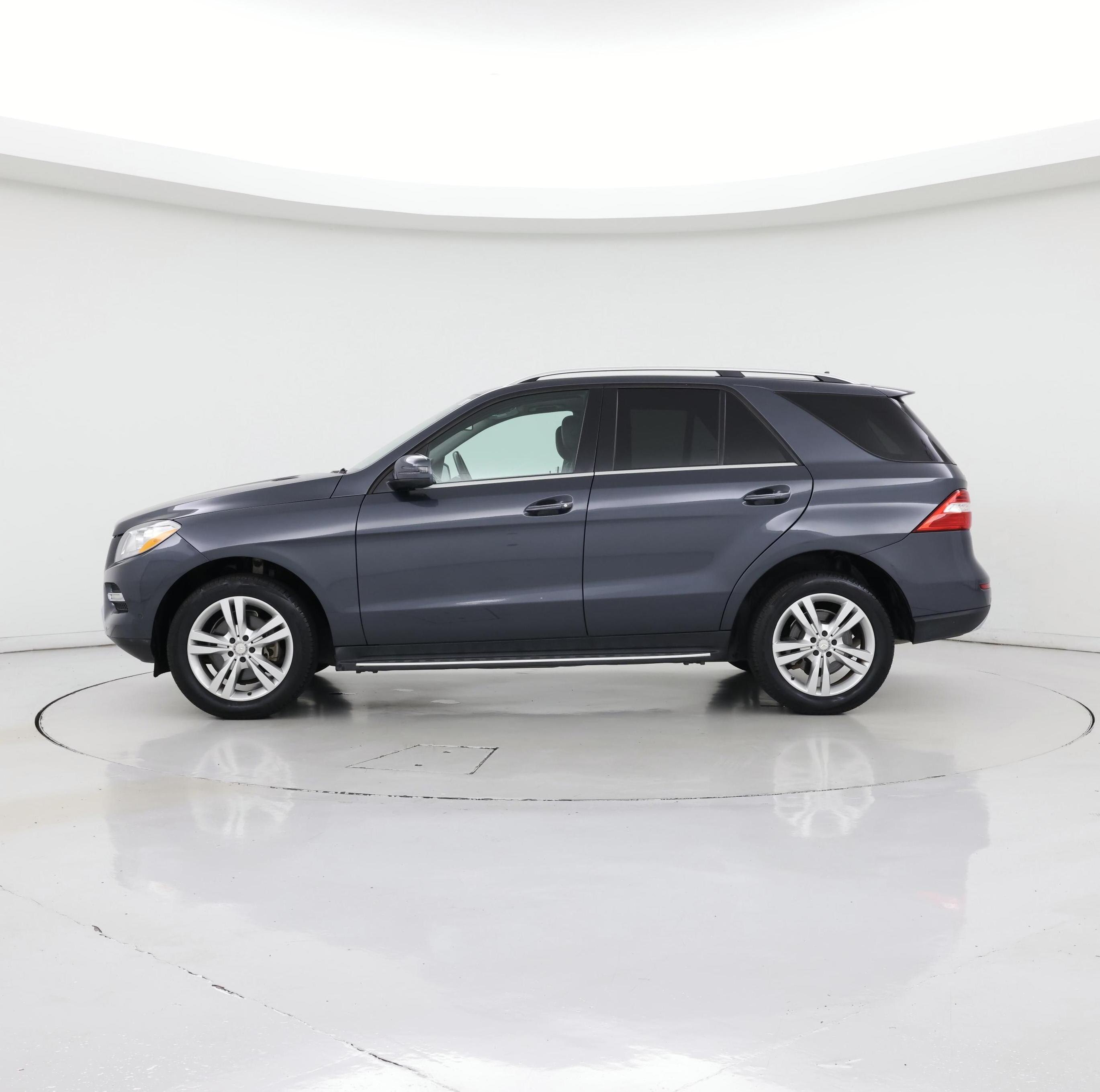 Thumbnail: 2015 Mercedes-Benz M-Class - 3