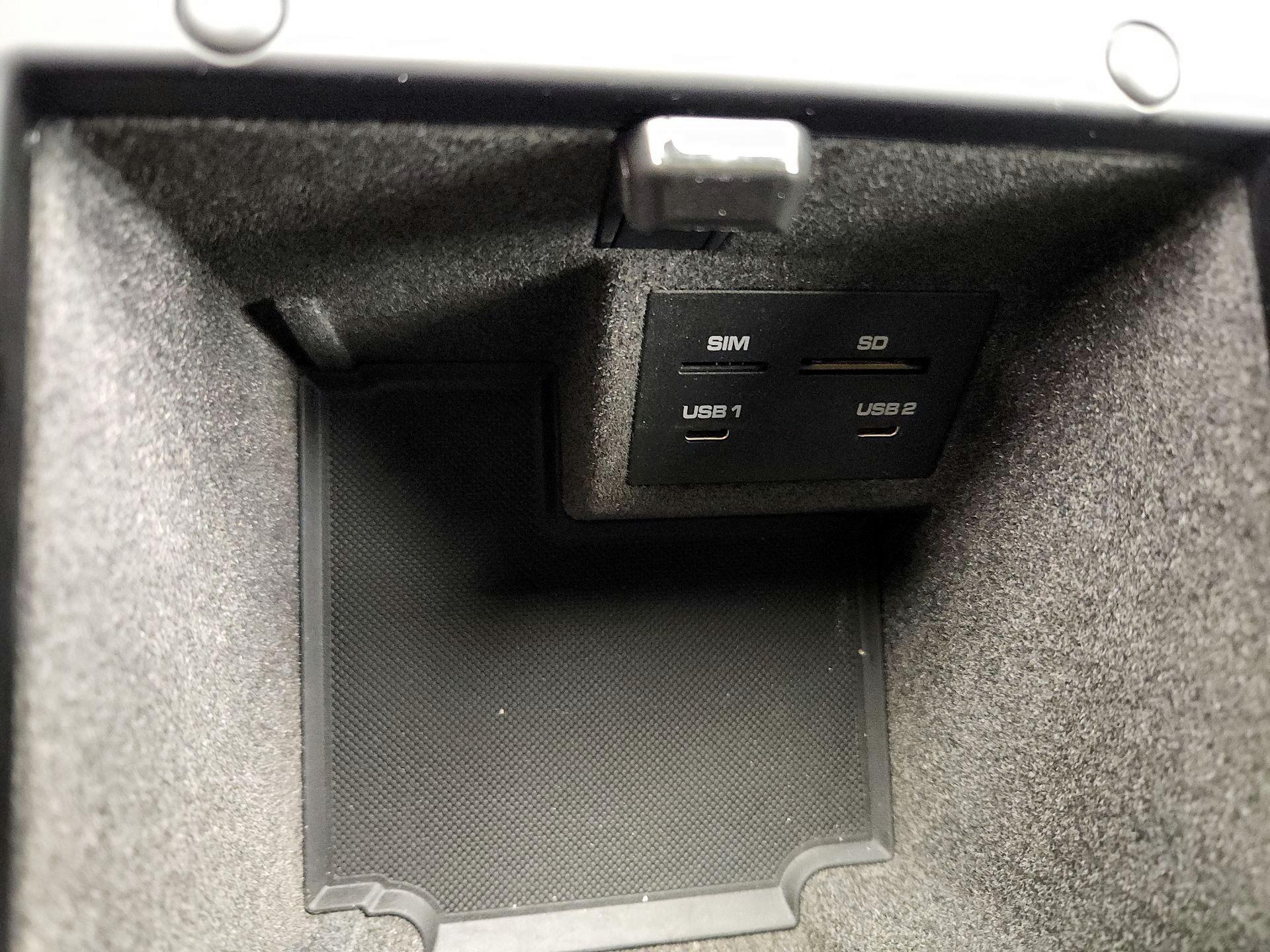 Thumbnail: 2020 Porsche Macan - 19