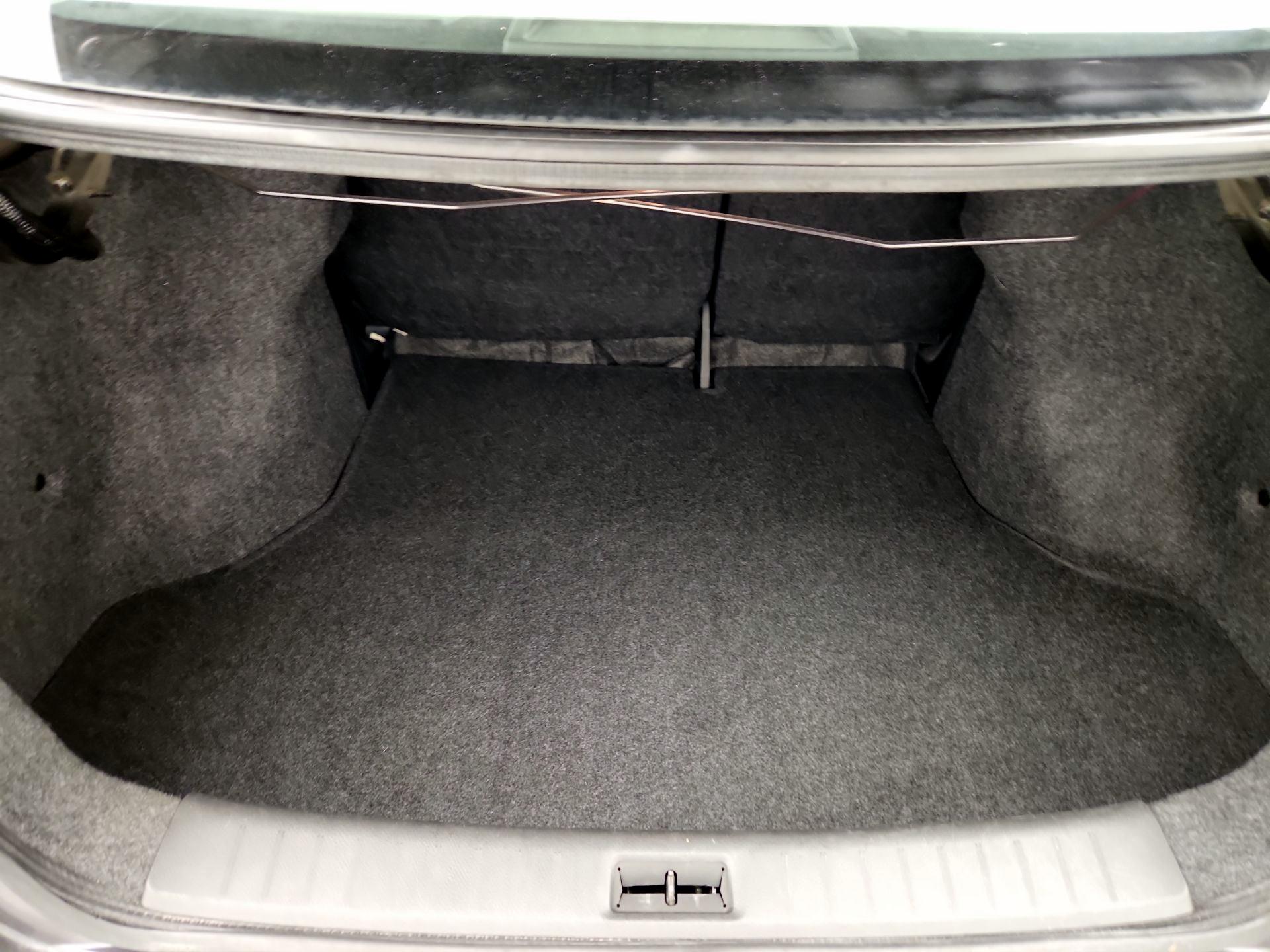 Thumbnail: 2014 Nissan Sentra - 19