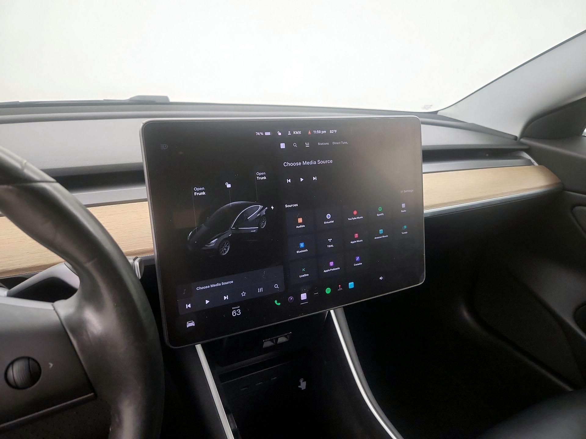 Thumbnail: 2019 Tesla Model 3 - 15