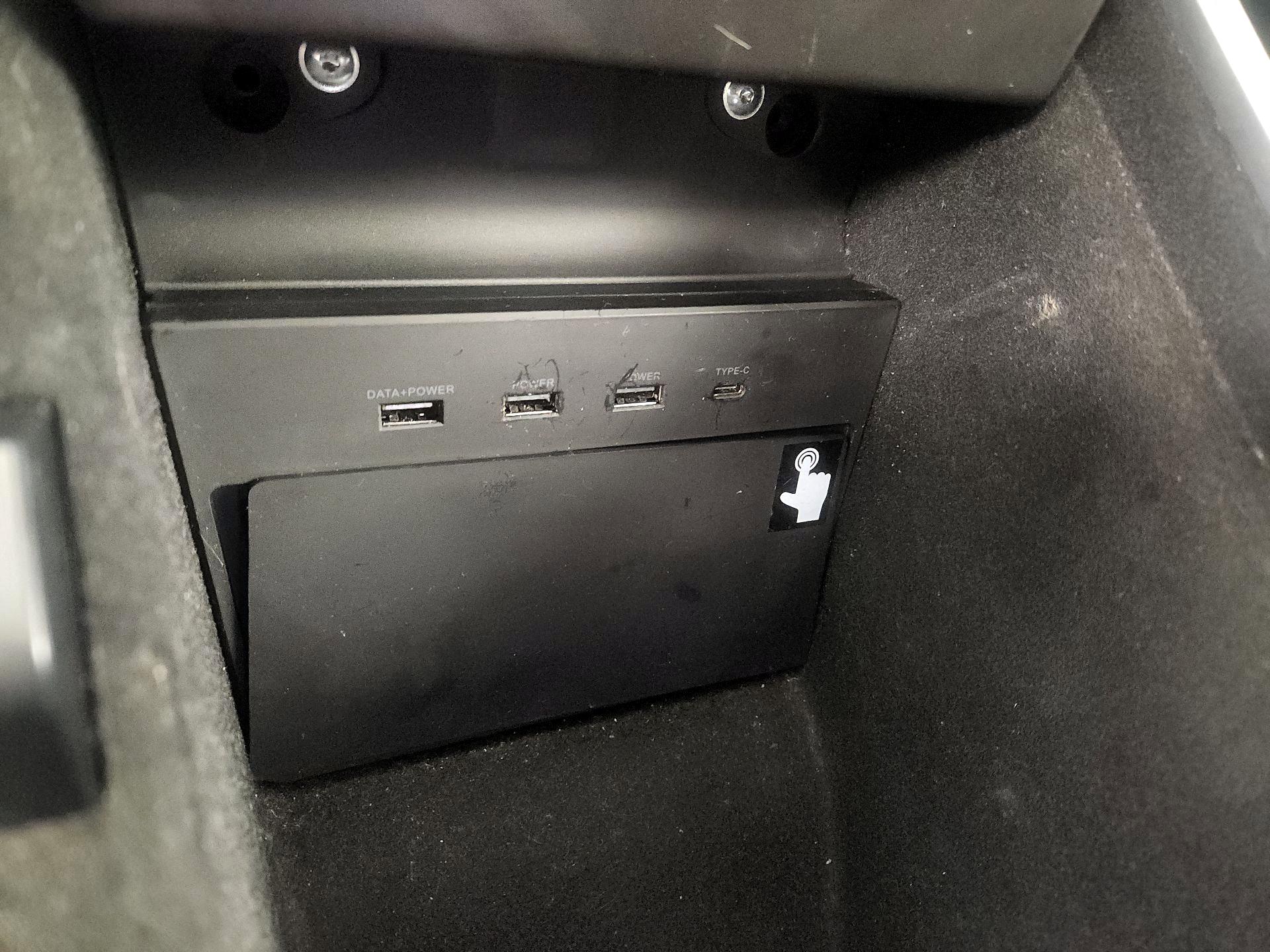Thumbnail: 2019 Tesla Model 3 - 18