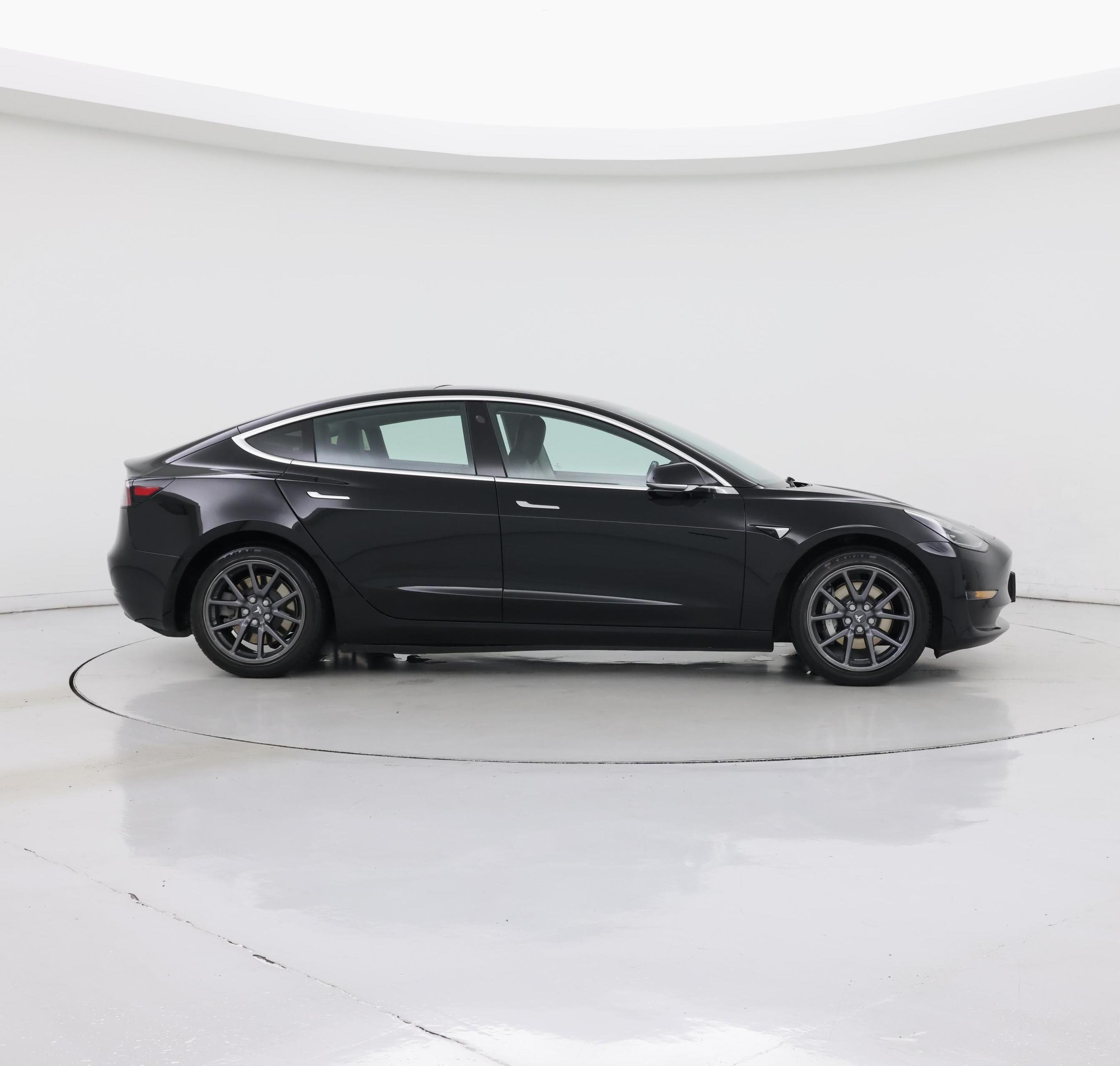 Thumbnail: 2019 Tesla Model 3 - 7