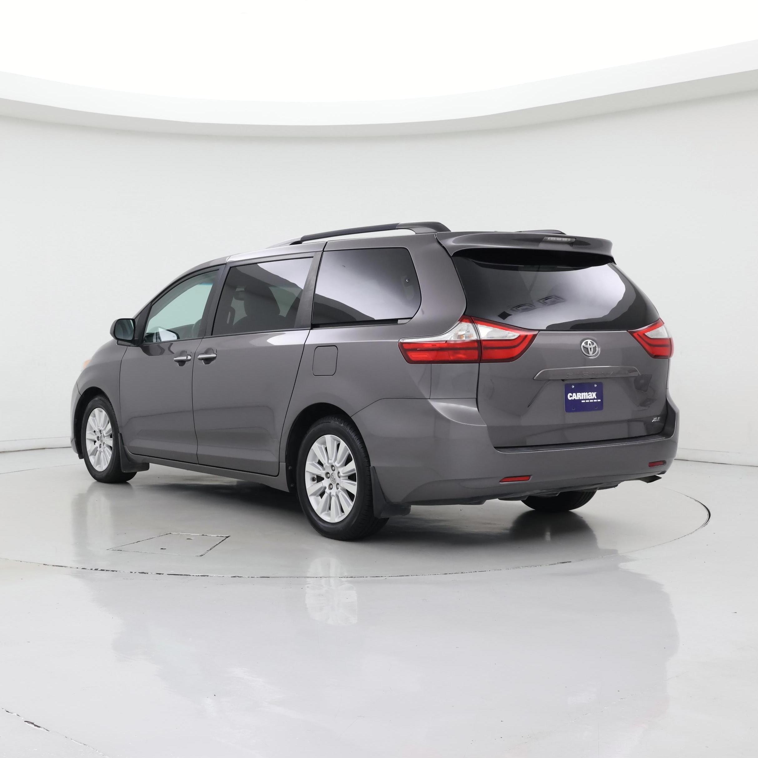 Thumbnail: 2015 Toyota Sienna - 2