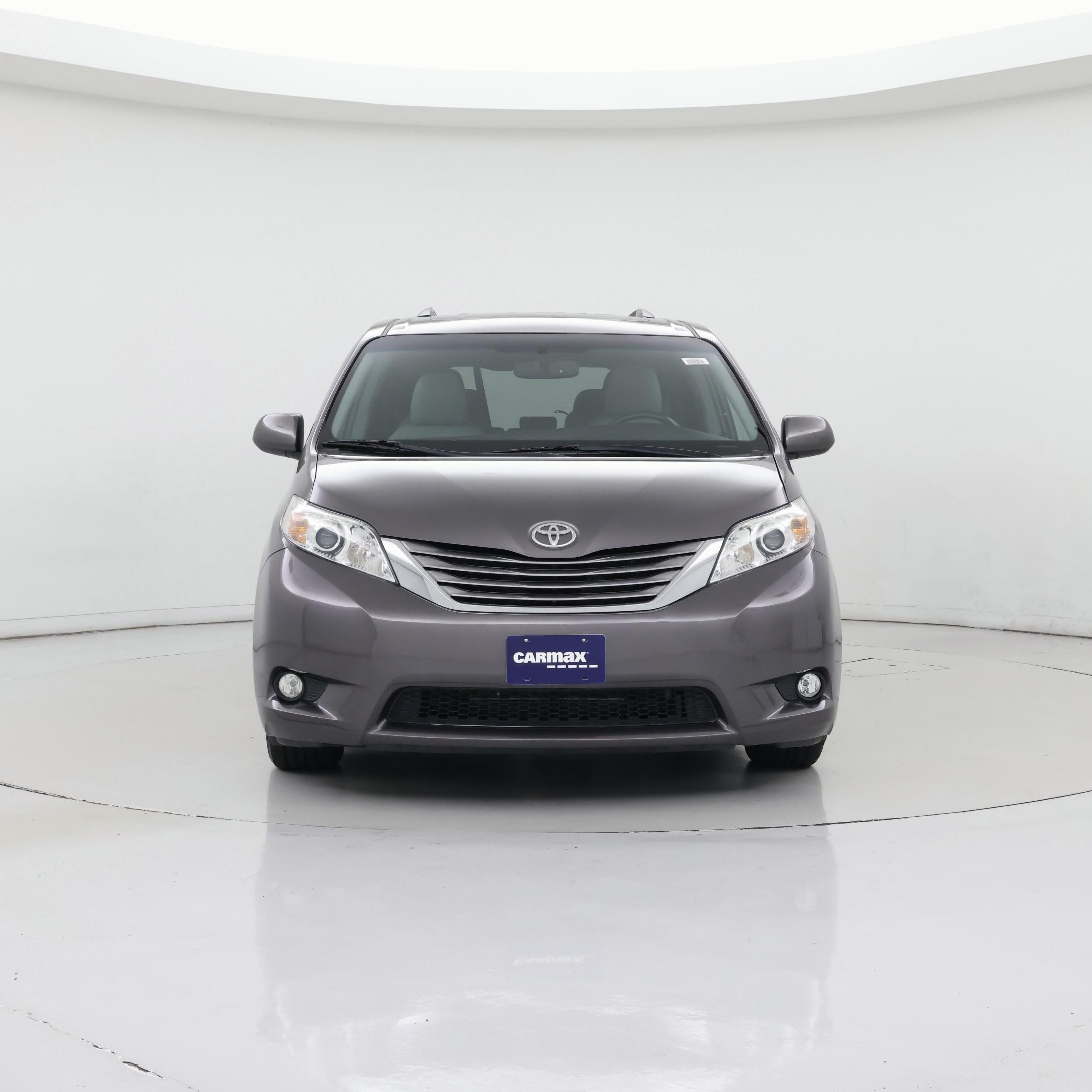 Thumbnail: 2015 Toyota Sienna - 5