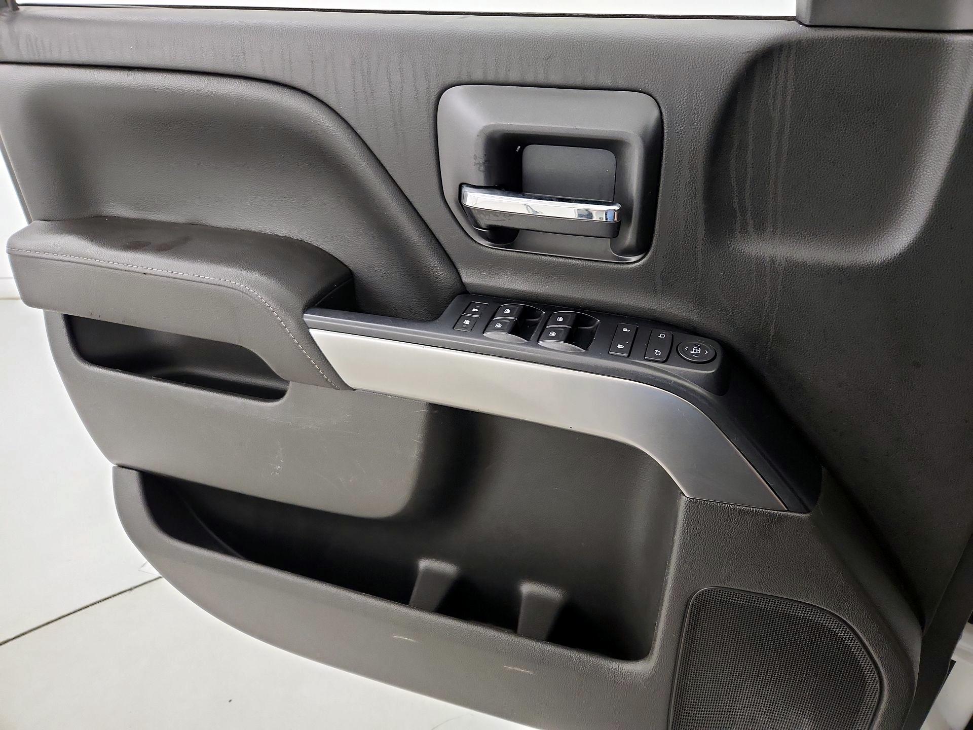 Thumbnail: 2017 Chevrolet Silverado 1500 - 12