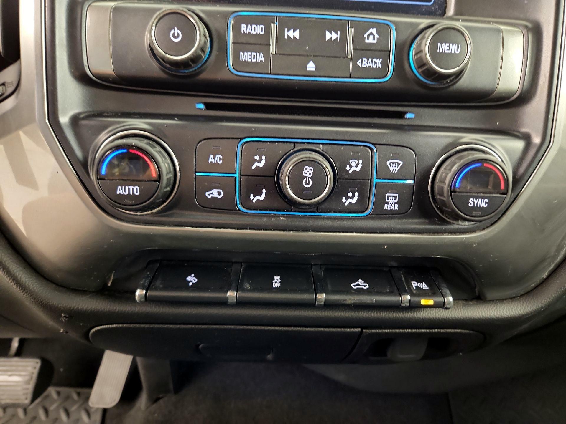 Thumbnail: 2017 Chevrolet Silverado 1500 - 16