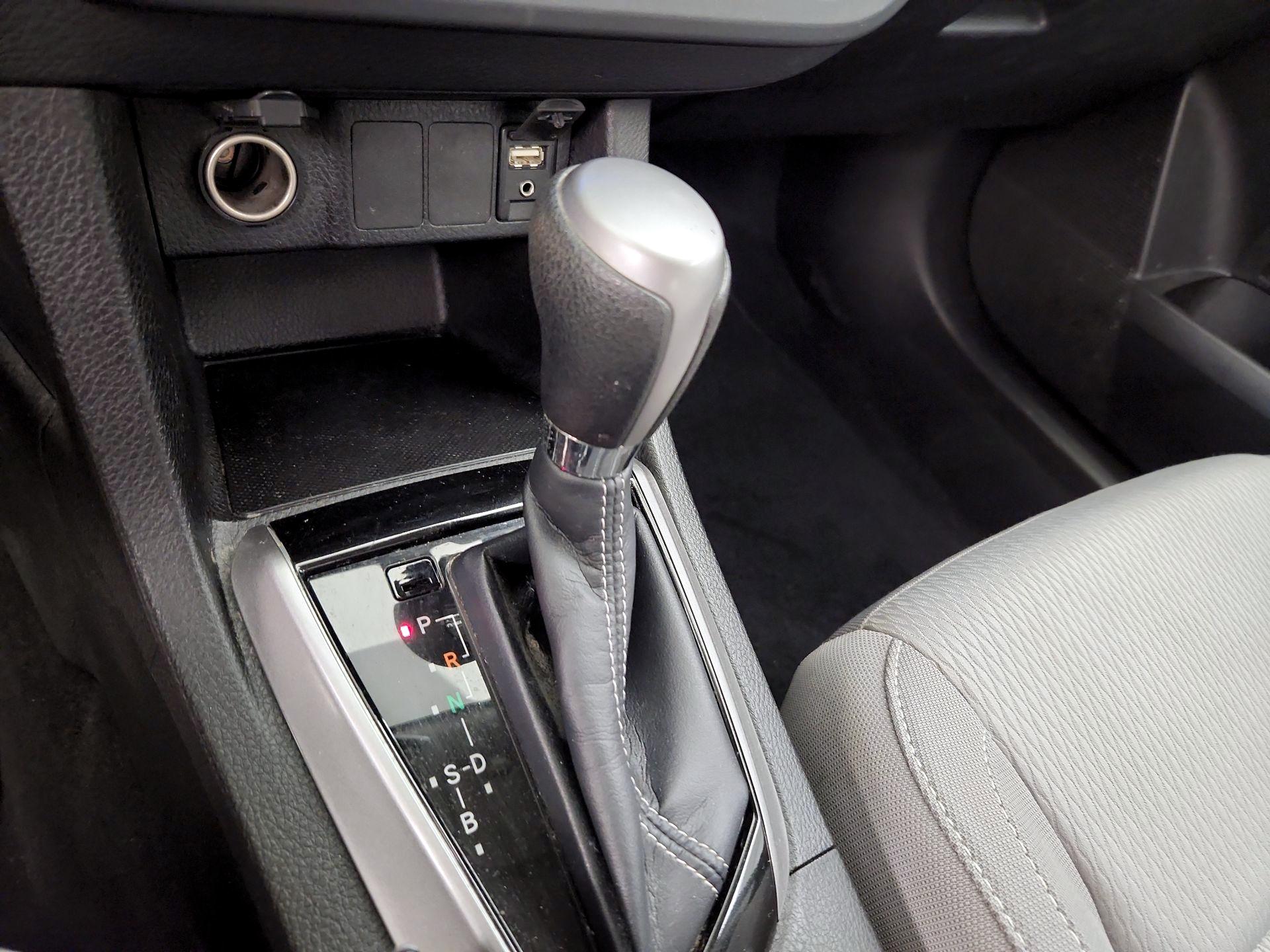 Thumbnail: 2014 Toyota Corolla - 17