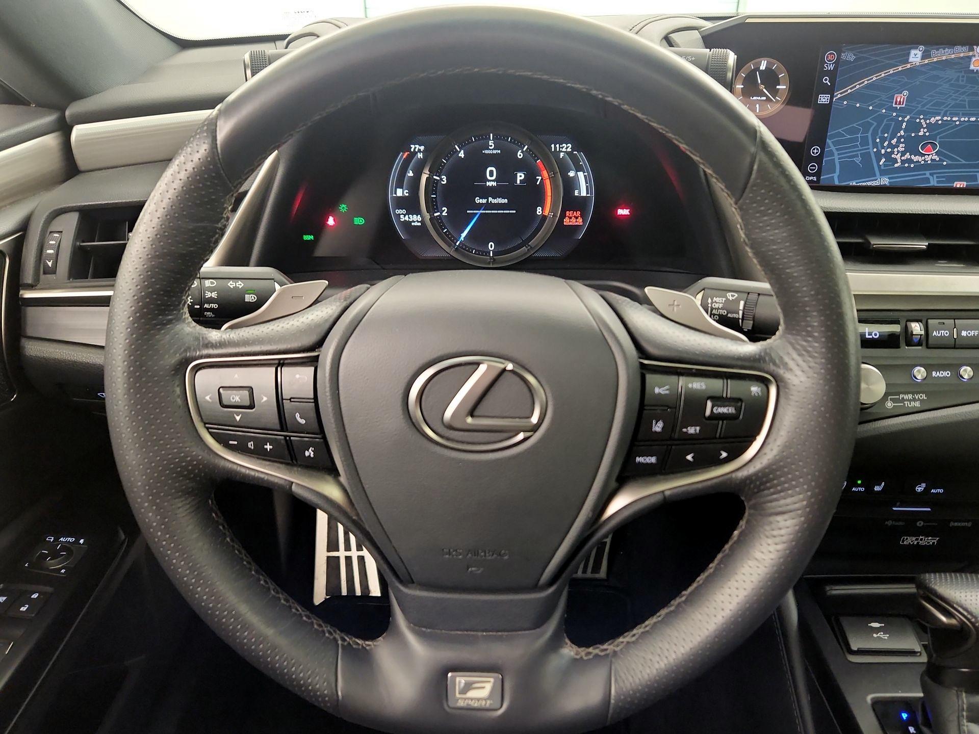 Thumbnail: 2021 Lexus ES - 10
