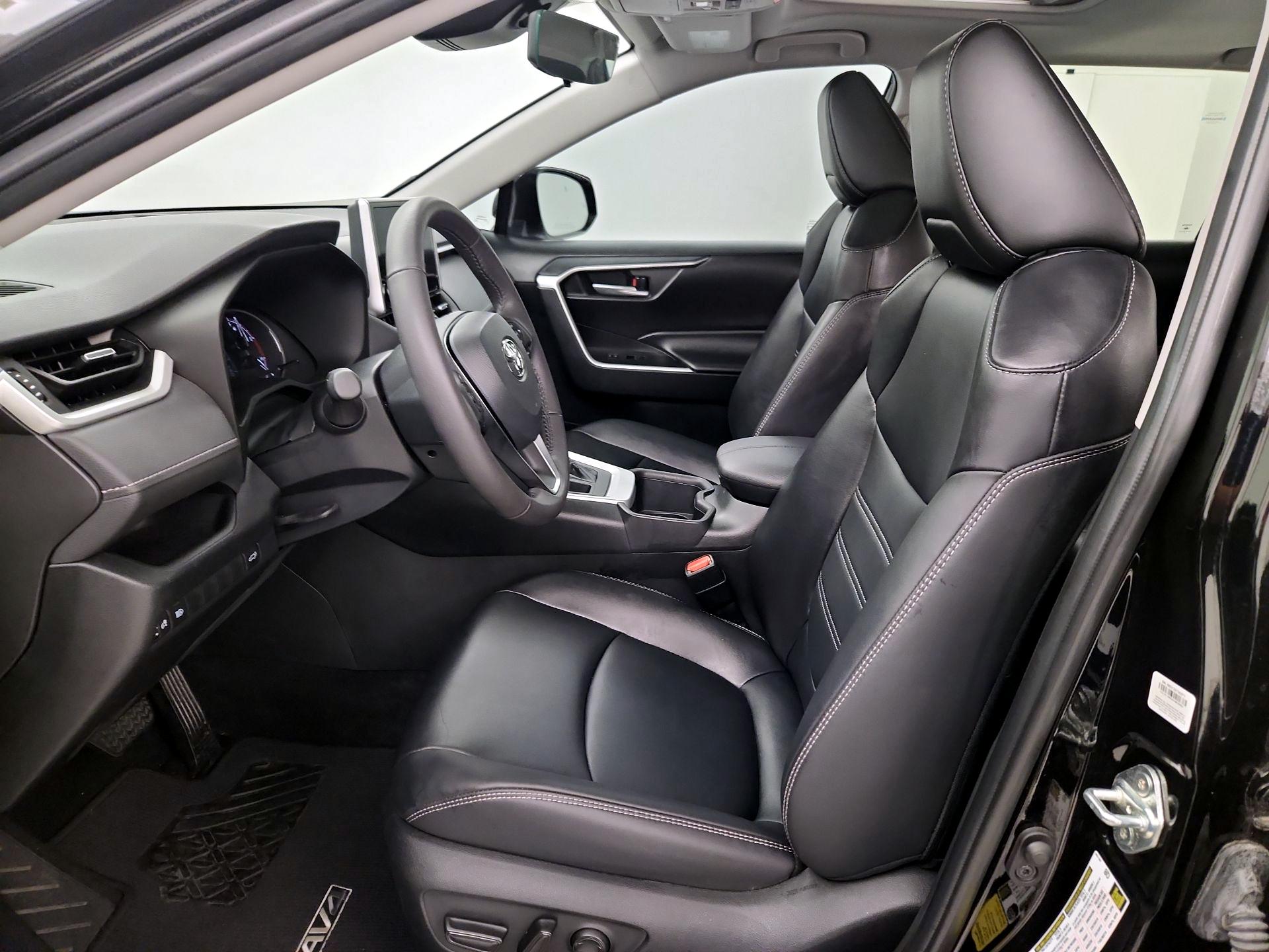 Thumbnail: 2023 Toyota RAV4 - 11