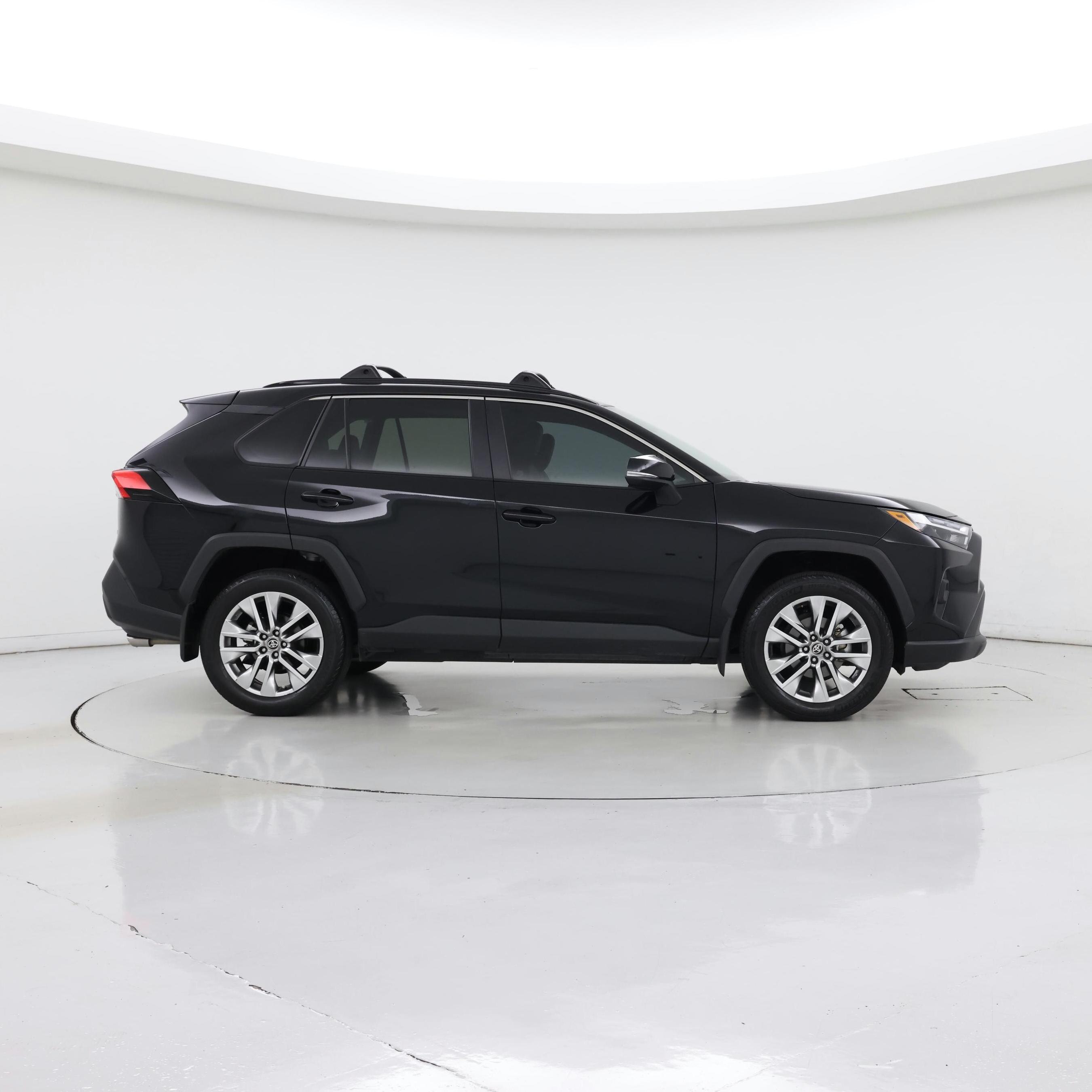 Thumbnail: 2023 Toyota RAV4 - 7