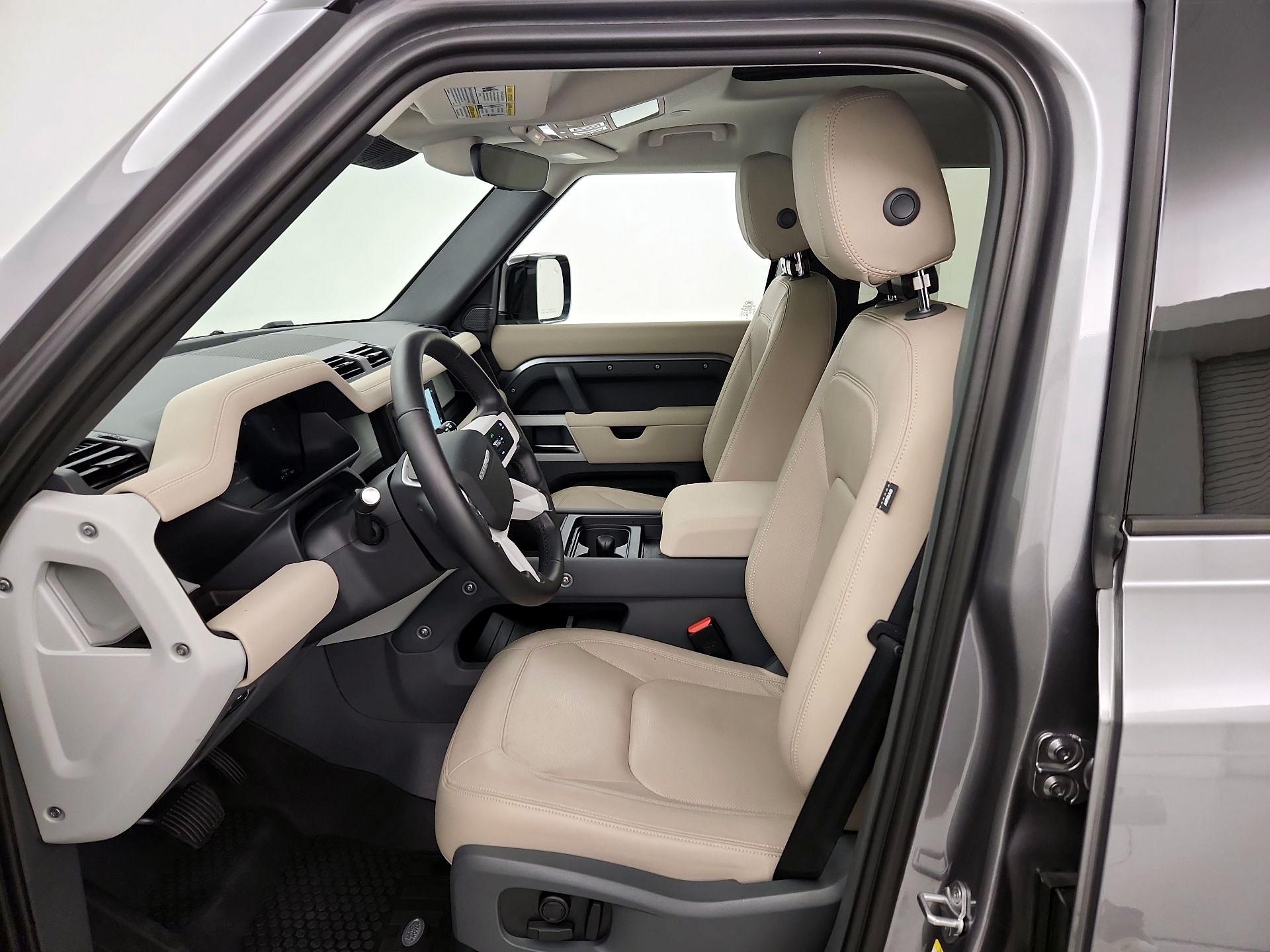 Thumbnail: 2023 Land Rover Defender - 11
