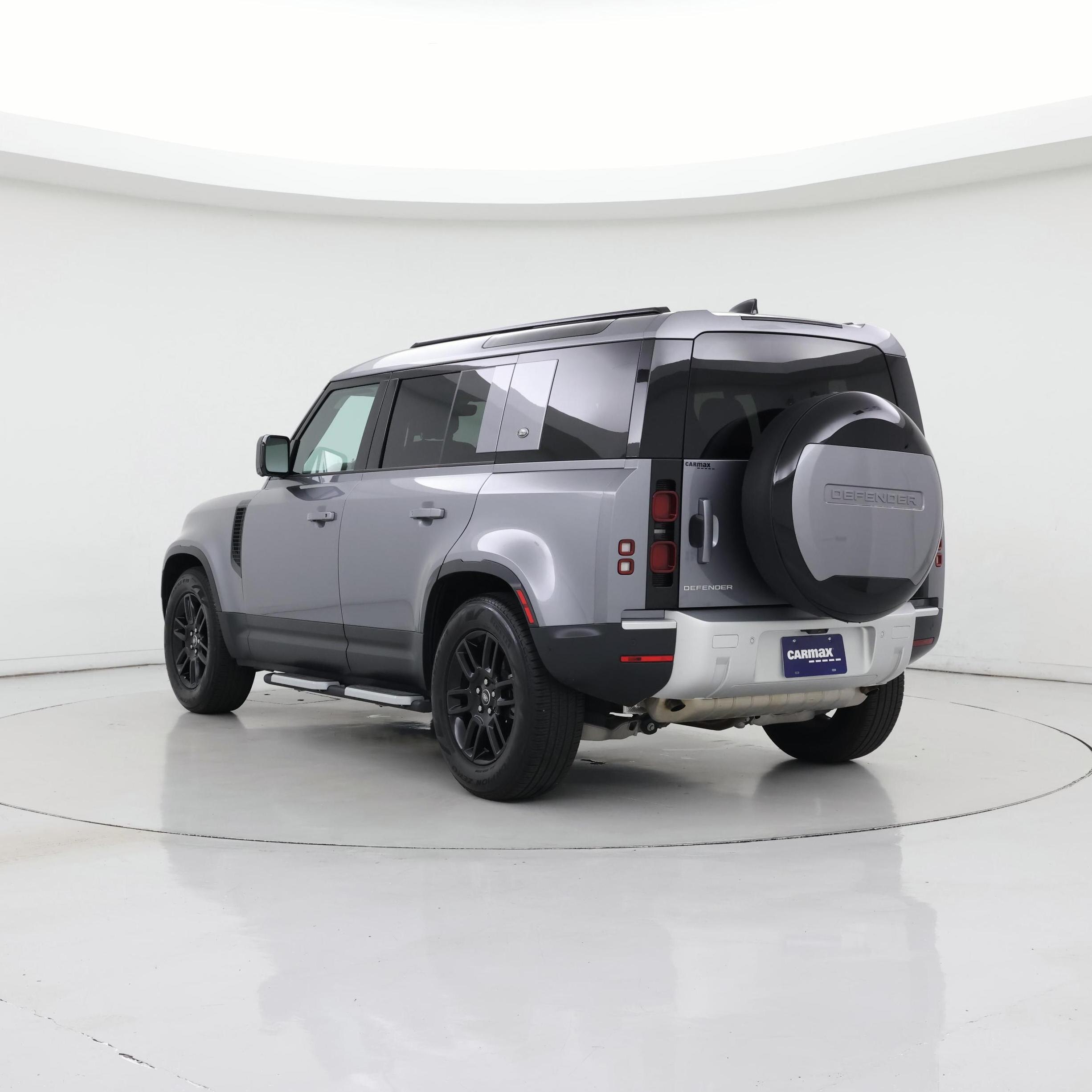 Thumbnail: 2023 Land Rover Defender - 2