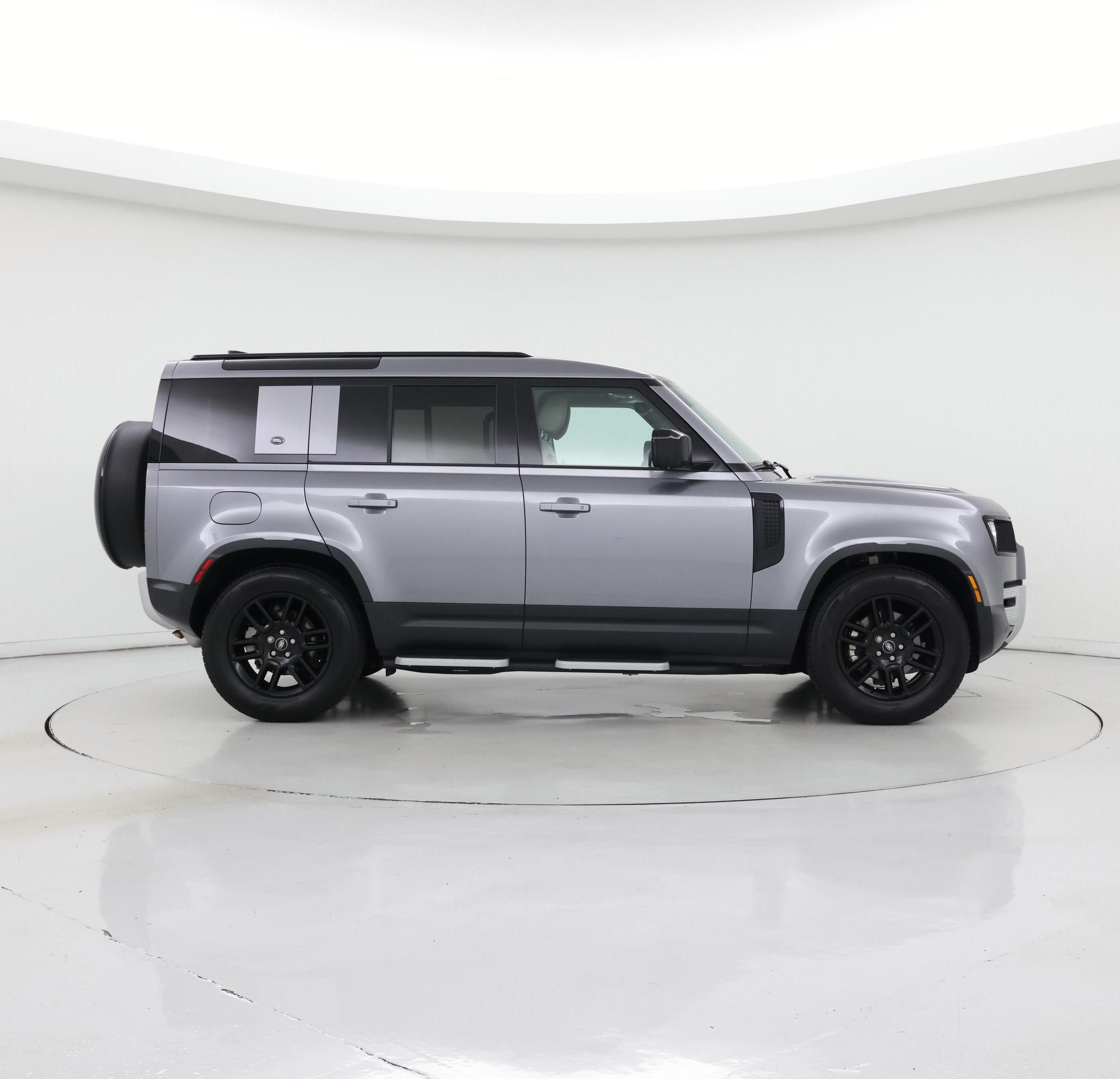 Thumbnail: 2023 Land Rover Defender - 7