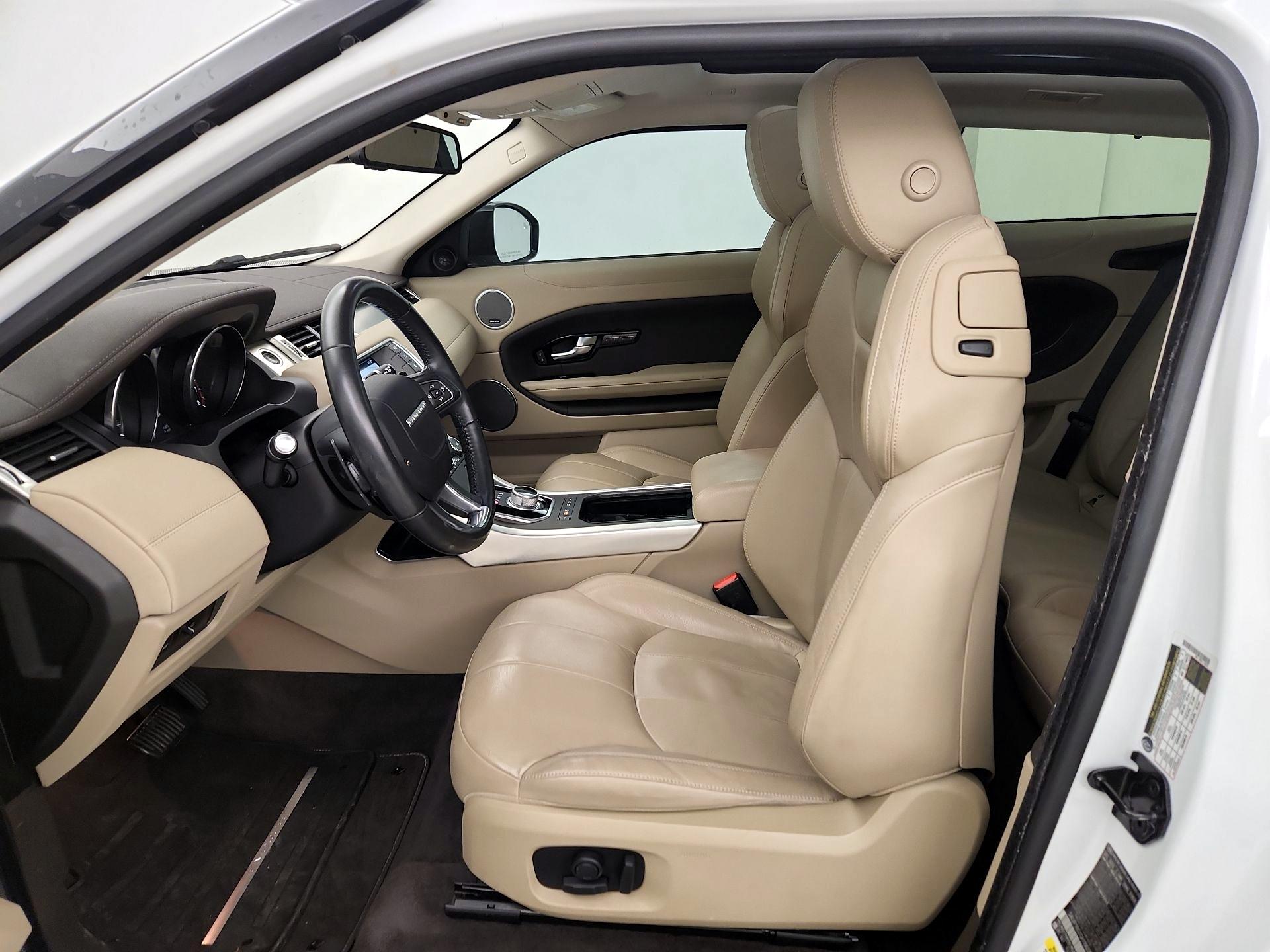 Thumbnail: 2016 Land Rover Range Rover Evoque - 11