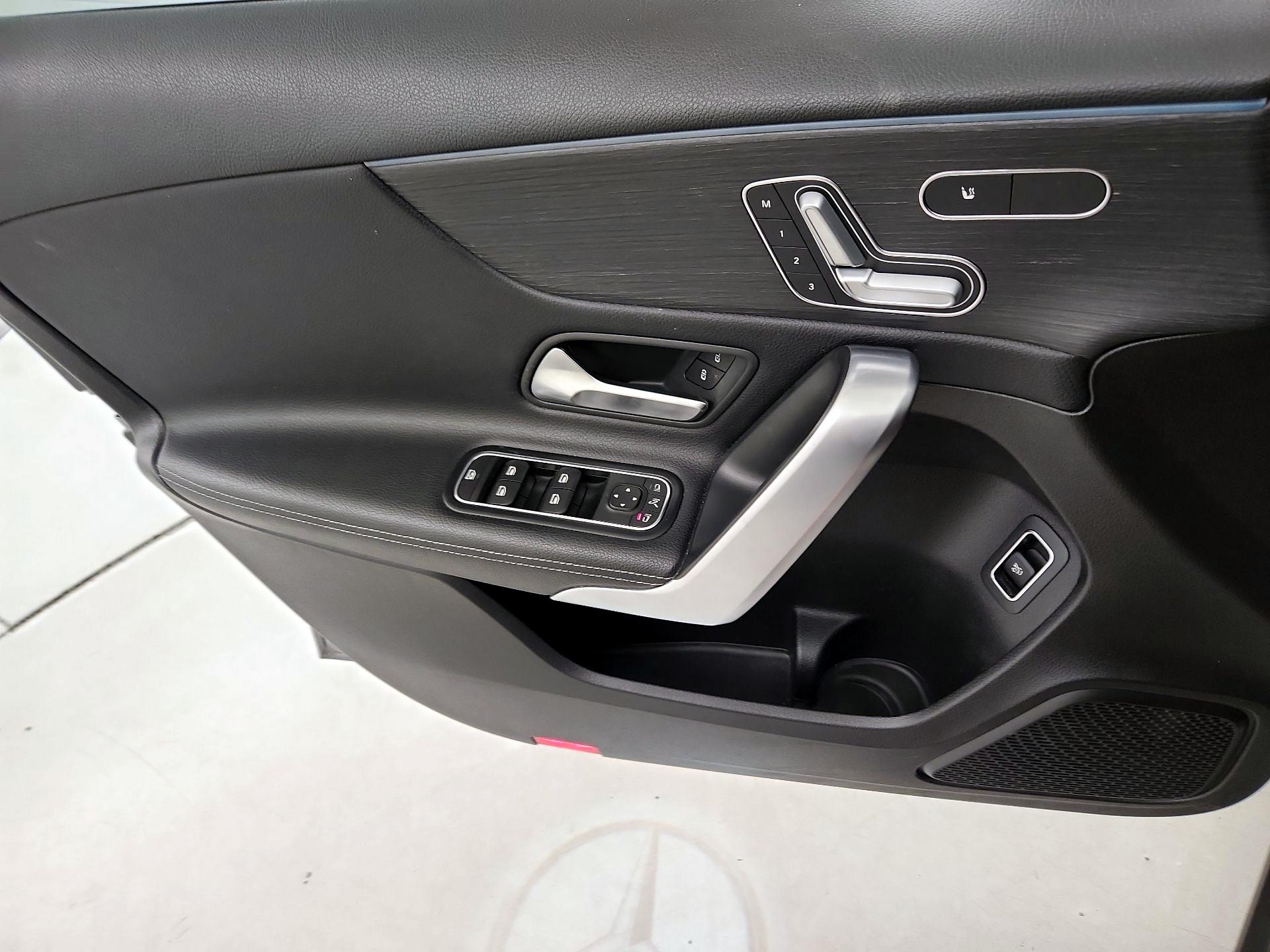 Thumbnail: 2019 Mercedes-Benz A-Class - 12