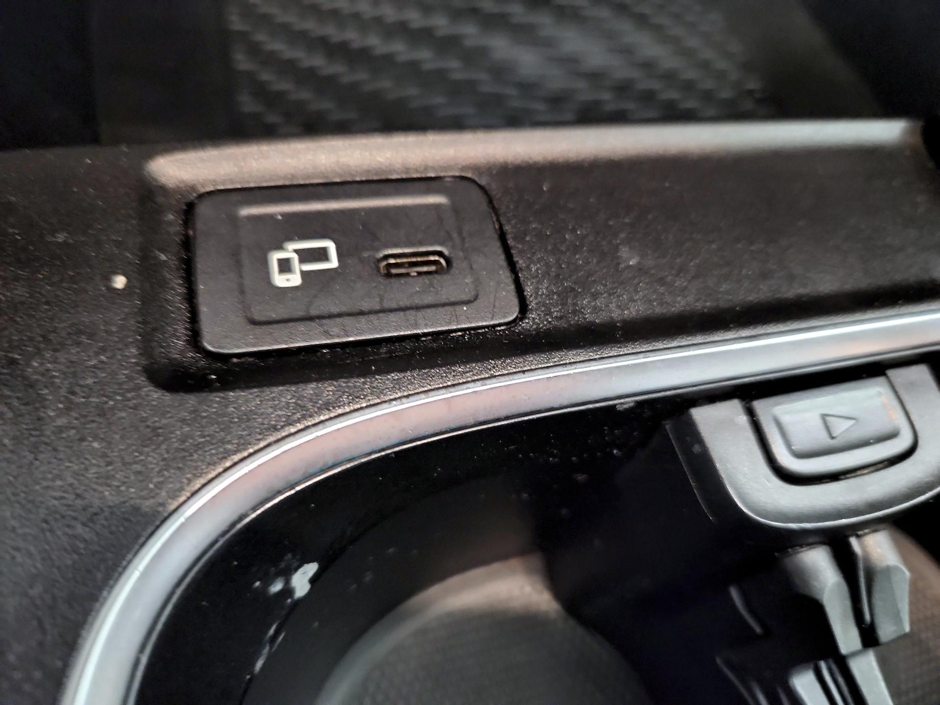 Thumbnail: 2019 Mercedes-Benz A-Class - 18