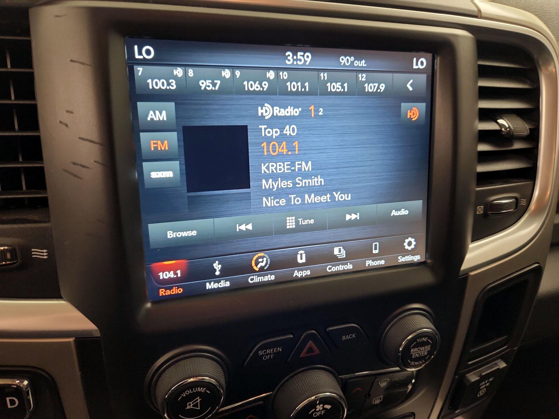 Thumbnail: 2019 RAM 1500 Classic - 15