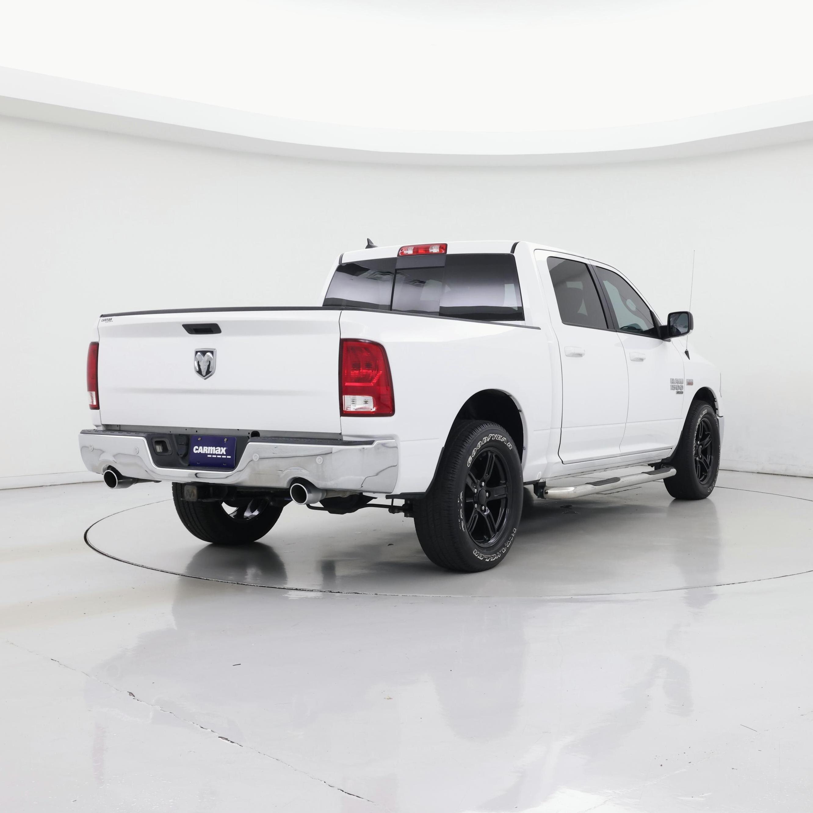 Thumbnail: 2019 RAM 1500 Classic - 8