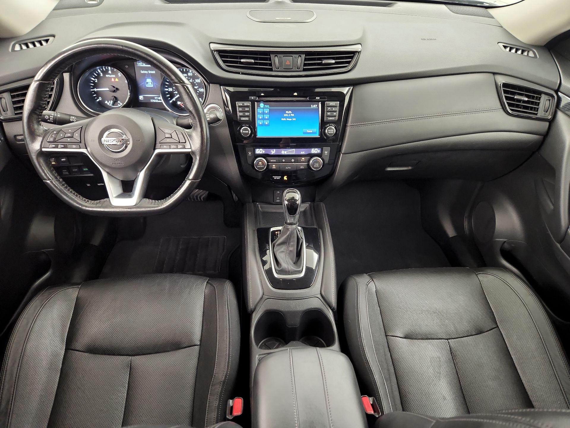 Thumbnail: 2017 Nissan Rogue - 9